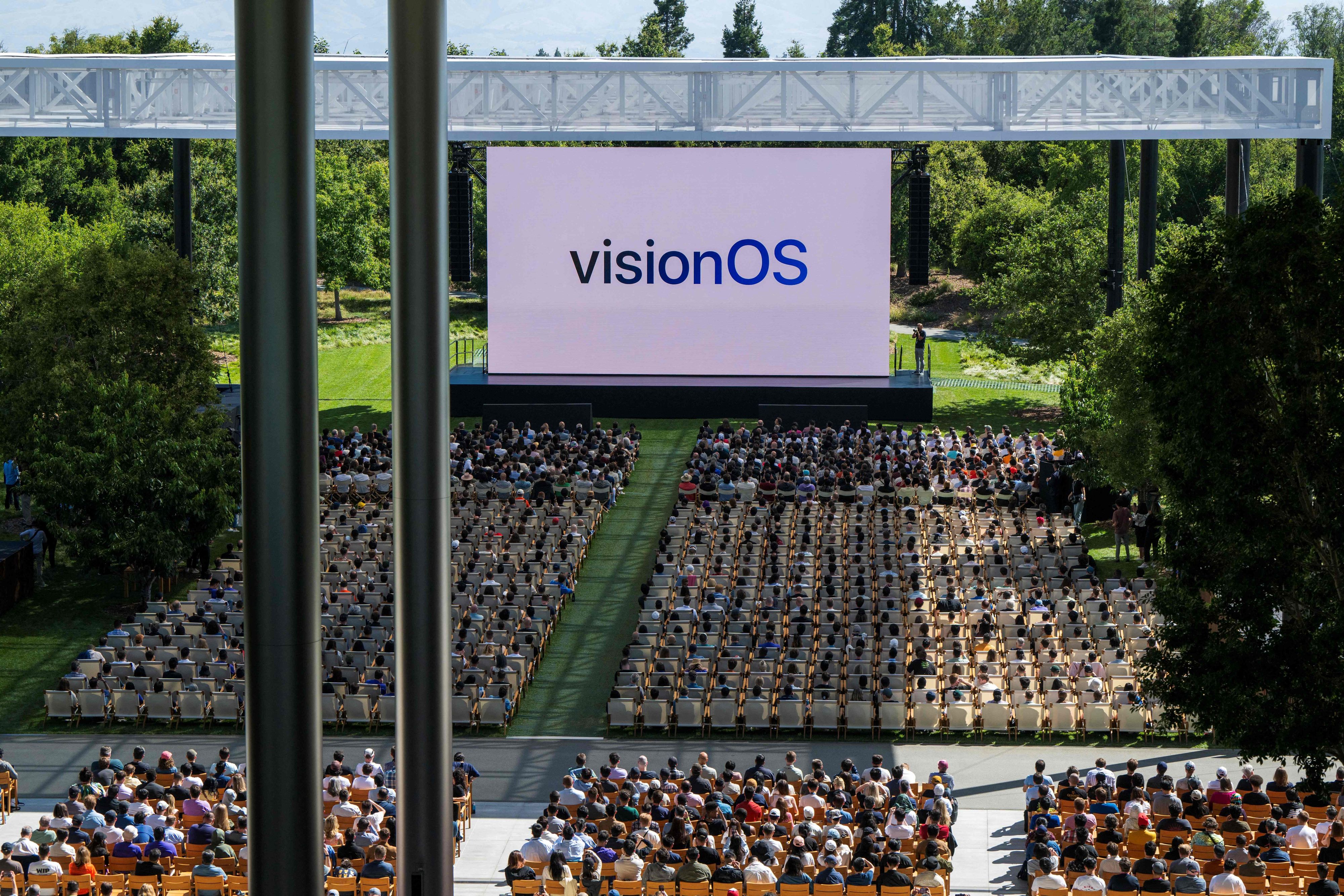 Apple hat am Montag die neuen Betriebssysteme für iPhone, iPad und Mac präsentiert. Und mit Apple Intelligence wird künstliche Intelligenz in die Produkte integriert.