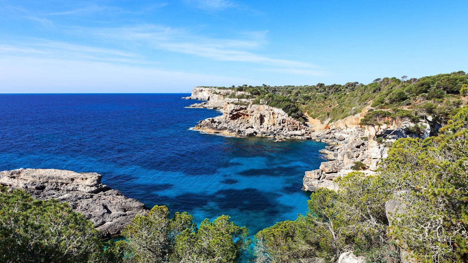"Invasion" – Traum-Bucht auf Mallorca völlig überrannt