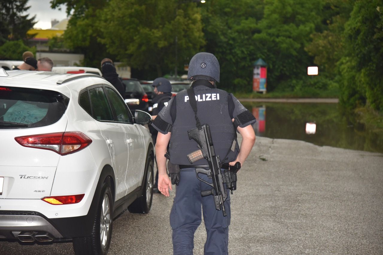 Wohnblock abgeriegelt: Cobra-Einsatz in Baden