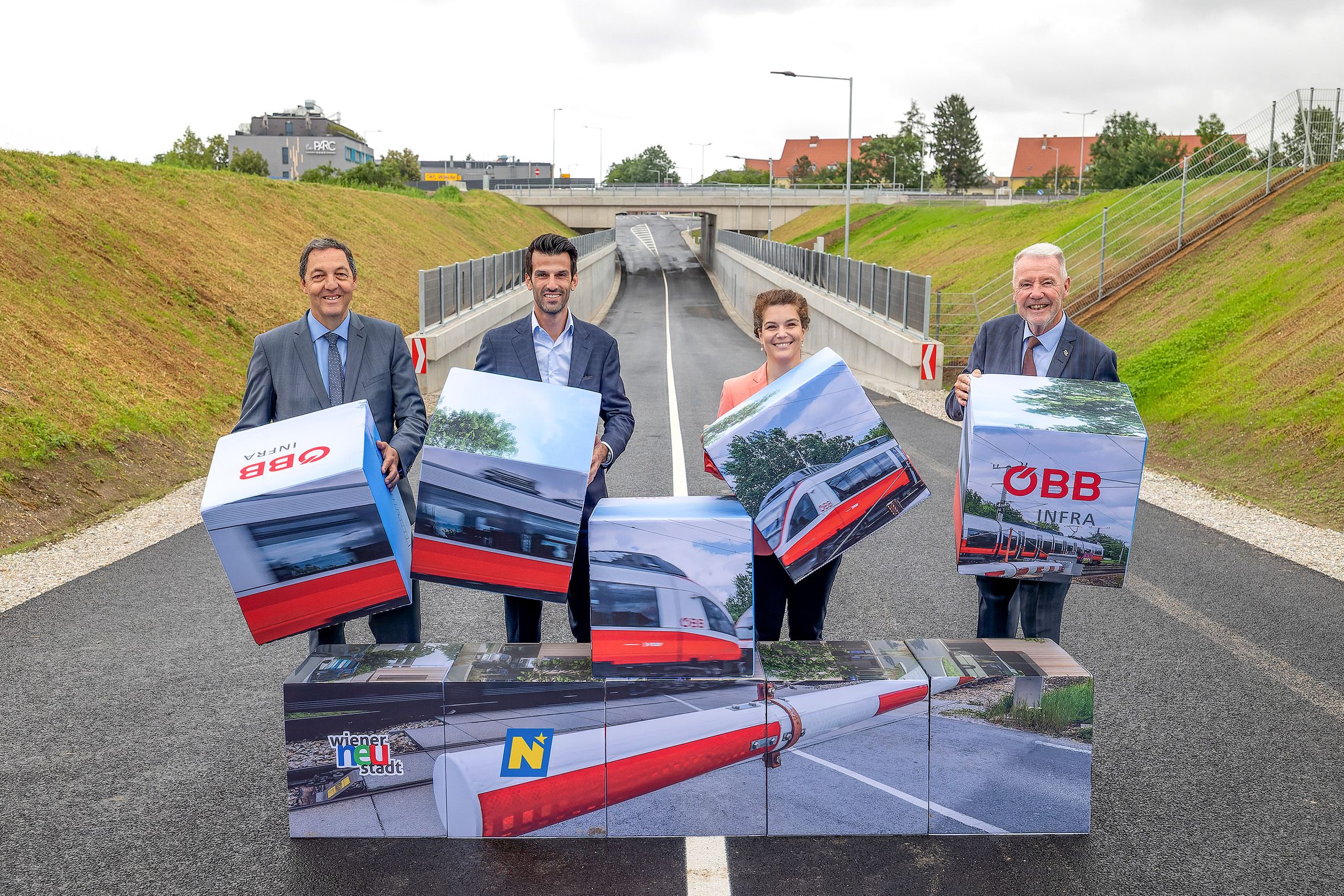 Zwei Jahre dauerte der Bau der B54-Unterführung. Nun ist sie für den Verkehr freigegeben