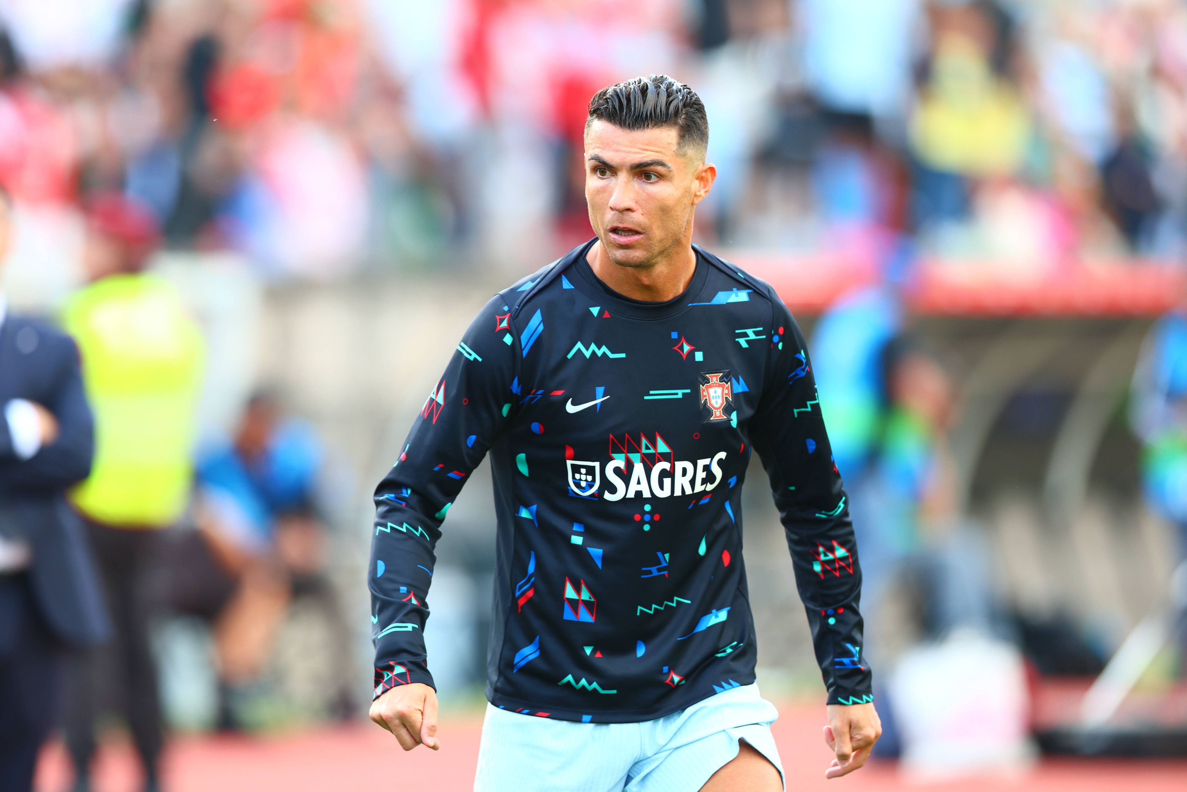 Cristiano Ronaldo ist auch mit 39 Jahren noch Kapitän von Portugal.