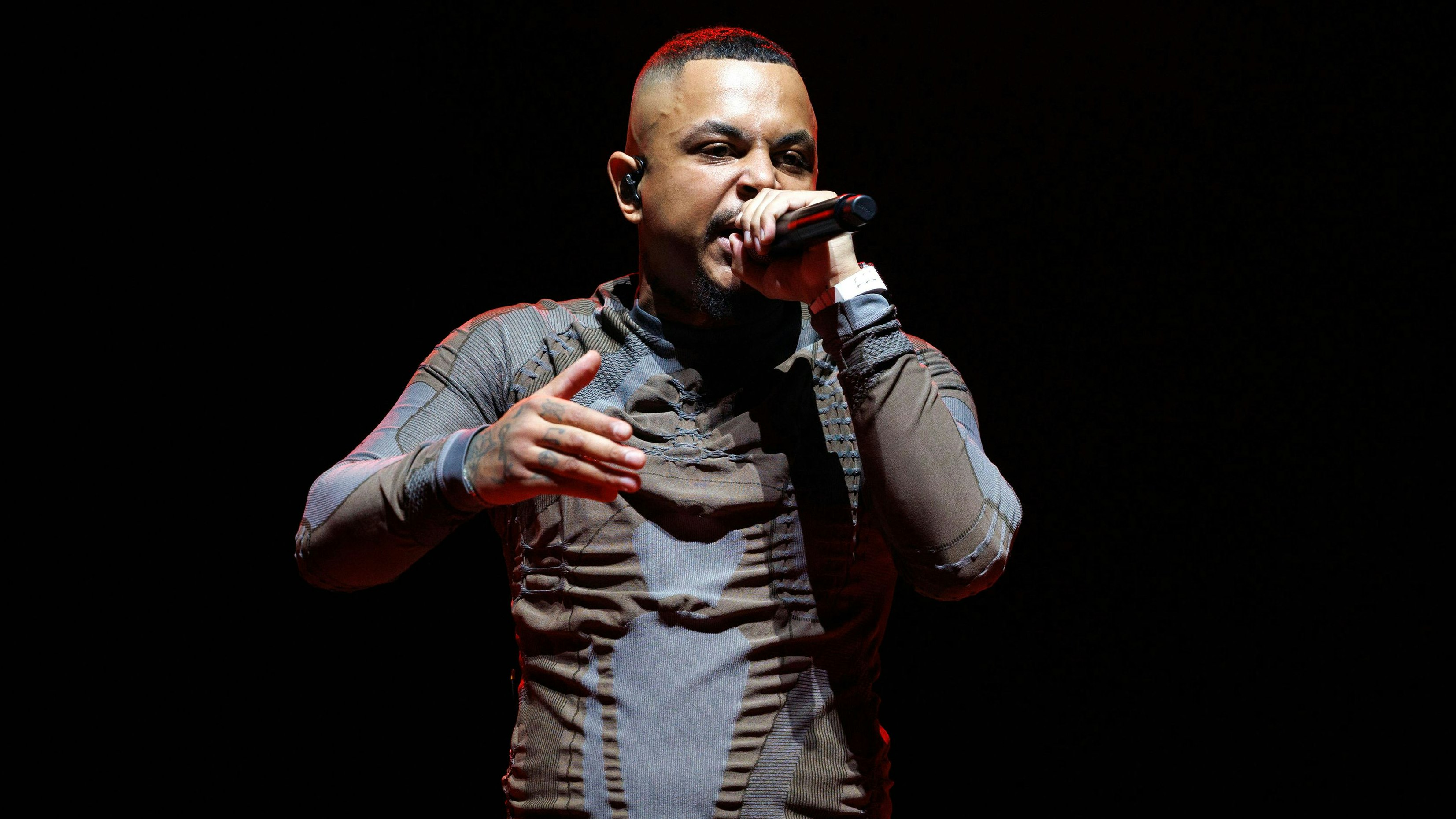 Heute.at - Vergiftung: Deutschrapper bringt Fans in Gefahr!