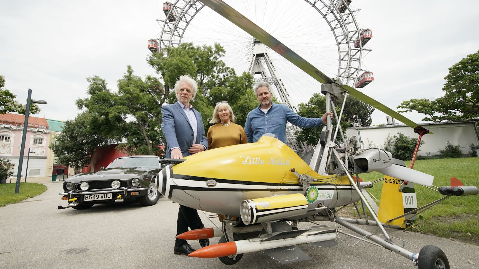 Serge Grimaux (Organisator), Margaret Simmonds (EON, Produktionsfirma) und Nicolas Bornstein (Kurator)(v.l.).