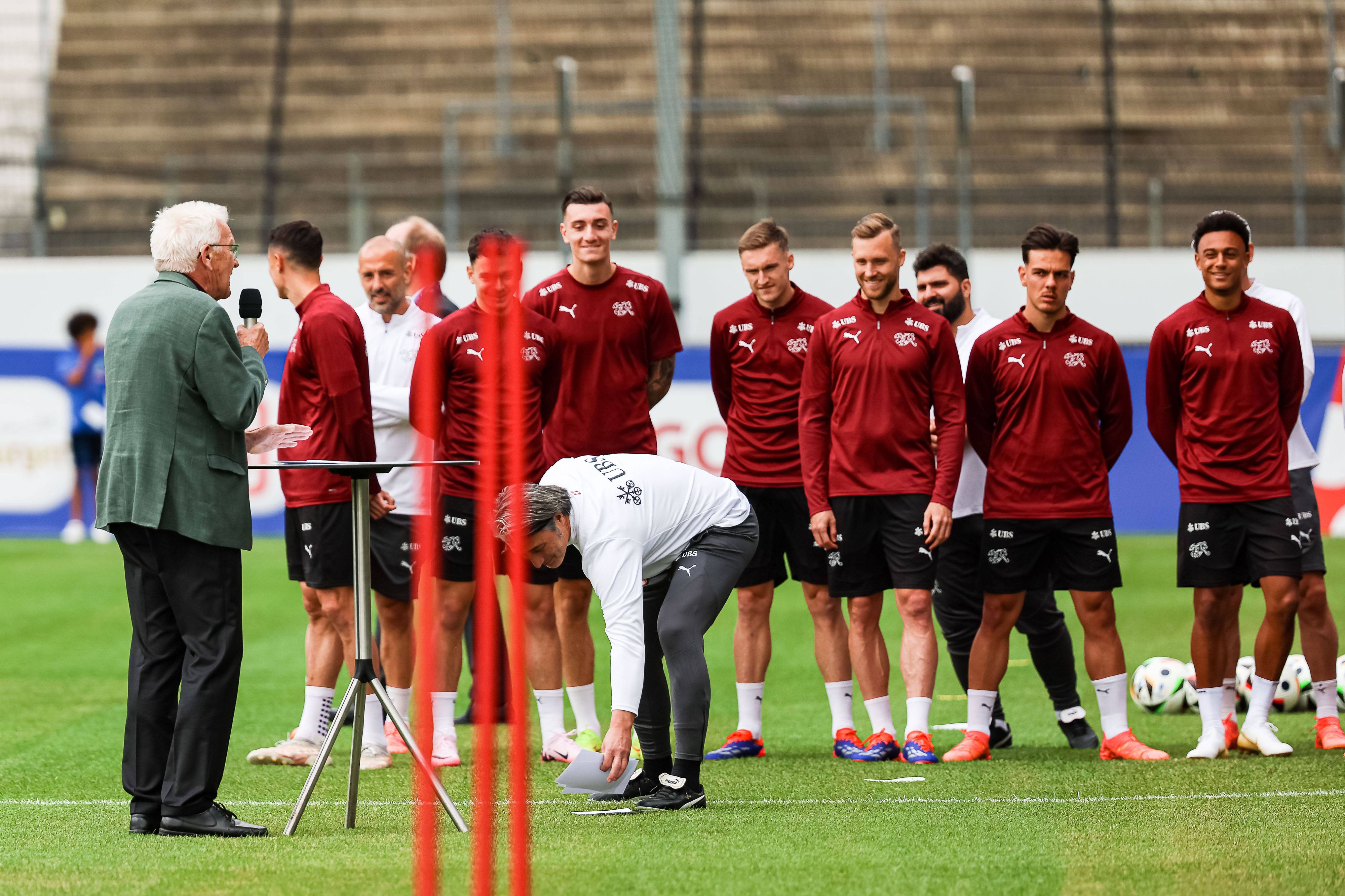 Die Schweizer sind unzufrieden mit ihrem EURO-Camp