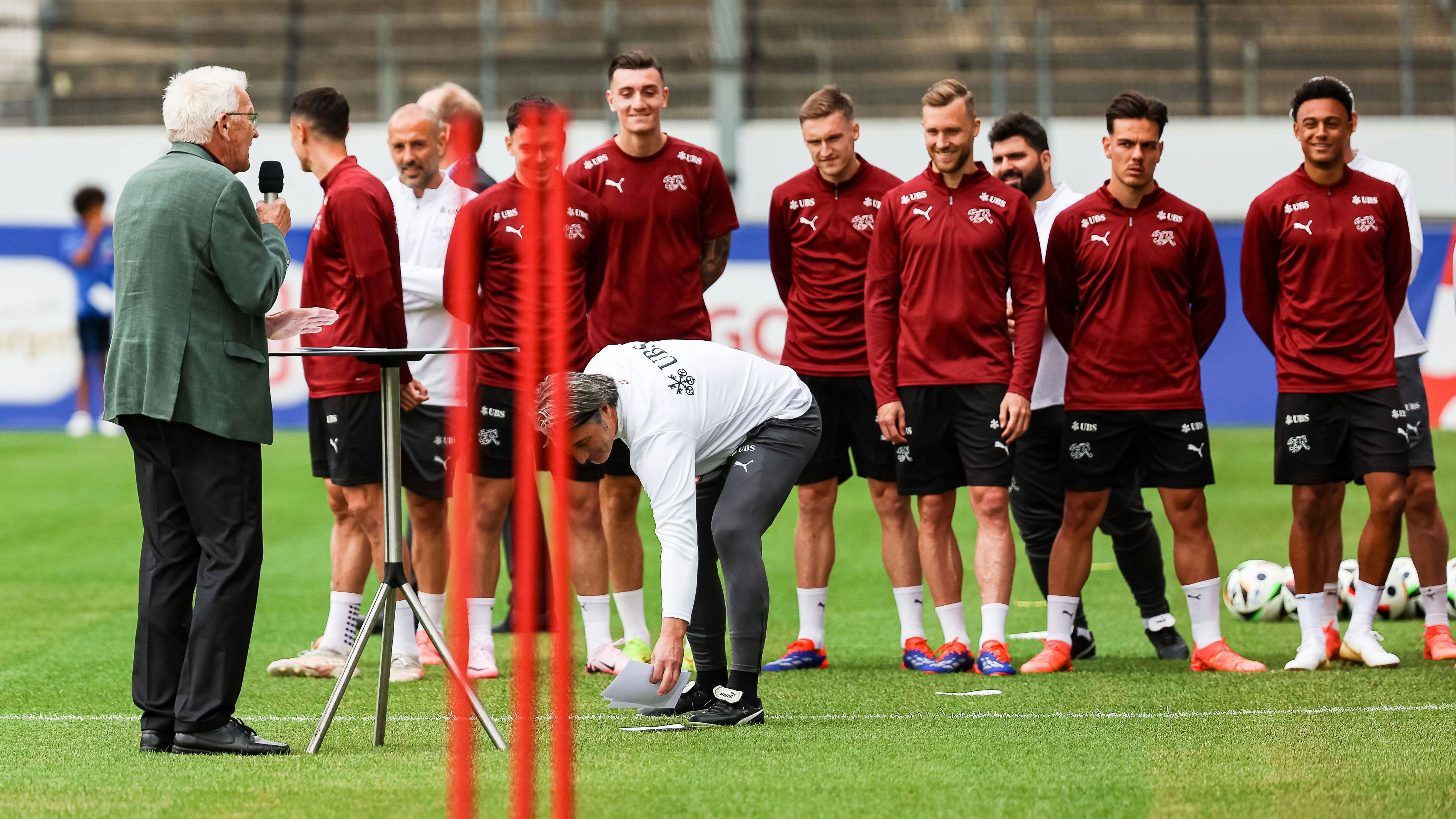 Die Schweizer sind unzufrieden mit ihrem EURO-Camp