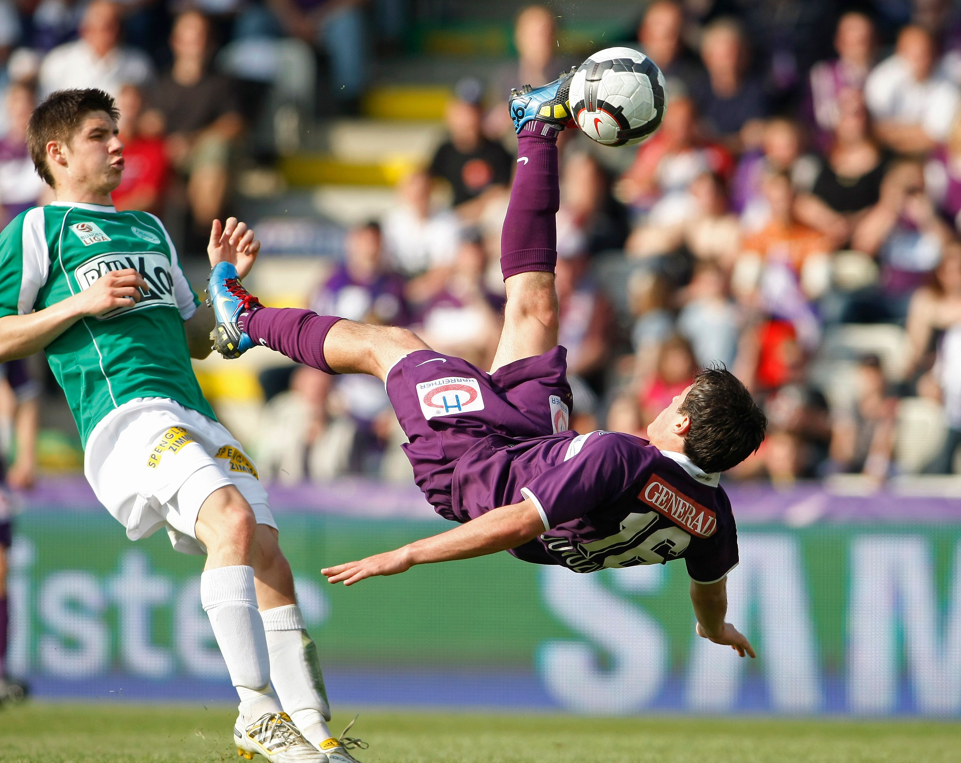 Der Fallrückzieher zum 5:1 gegen Mattersburg im Jahr 2010 wurde zum schönsten Tor der Bundesliga-Geschichte gewählt.