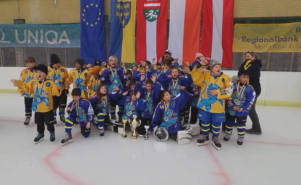 105 Eishockey-Youngsters blicken in eine ungewisse Zukunft.