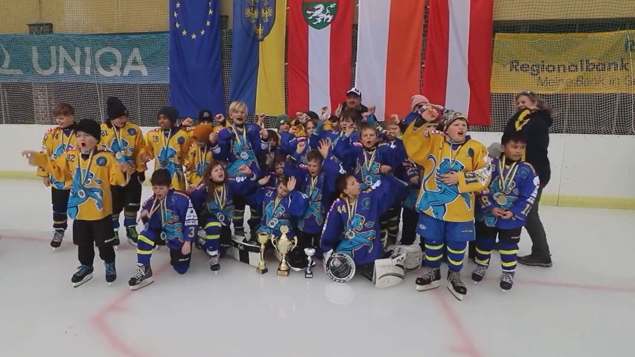 105 Eishockey-Youngsters blicken in eine ungewisse Zukunft.