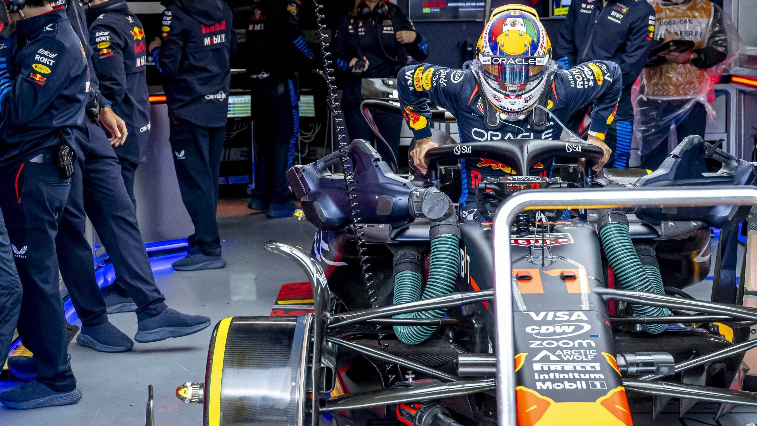 Red-Bull-Pilot Sergio Perez. 