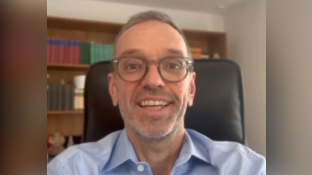 Herbert Kickl fordert ÖVP und SPÖ zum Duell heraus.