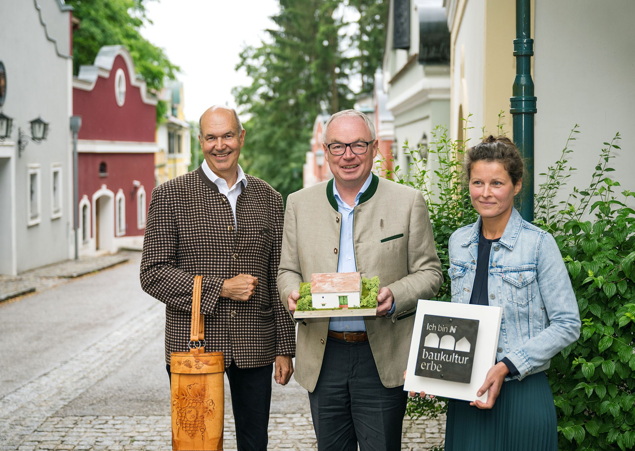 LH-Stellvertreter Stephan Pernkopf (Mitte) präsentierte ein Maßnahmenpaket.