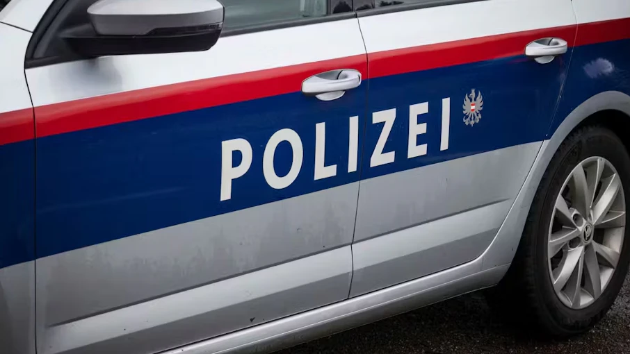 Die Polizei nahm zwei Teenagern ein gestohlenes Auto wieder ab.