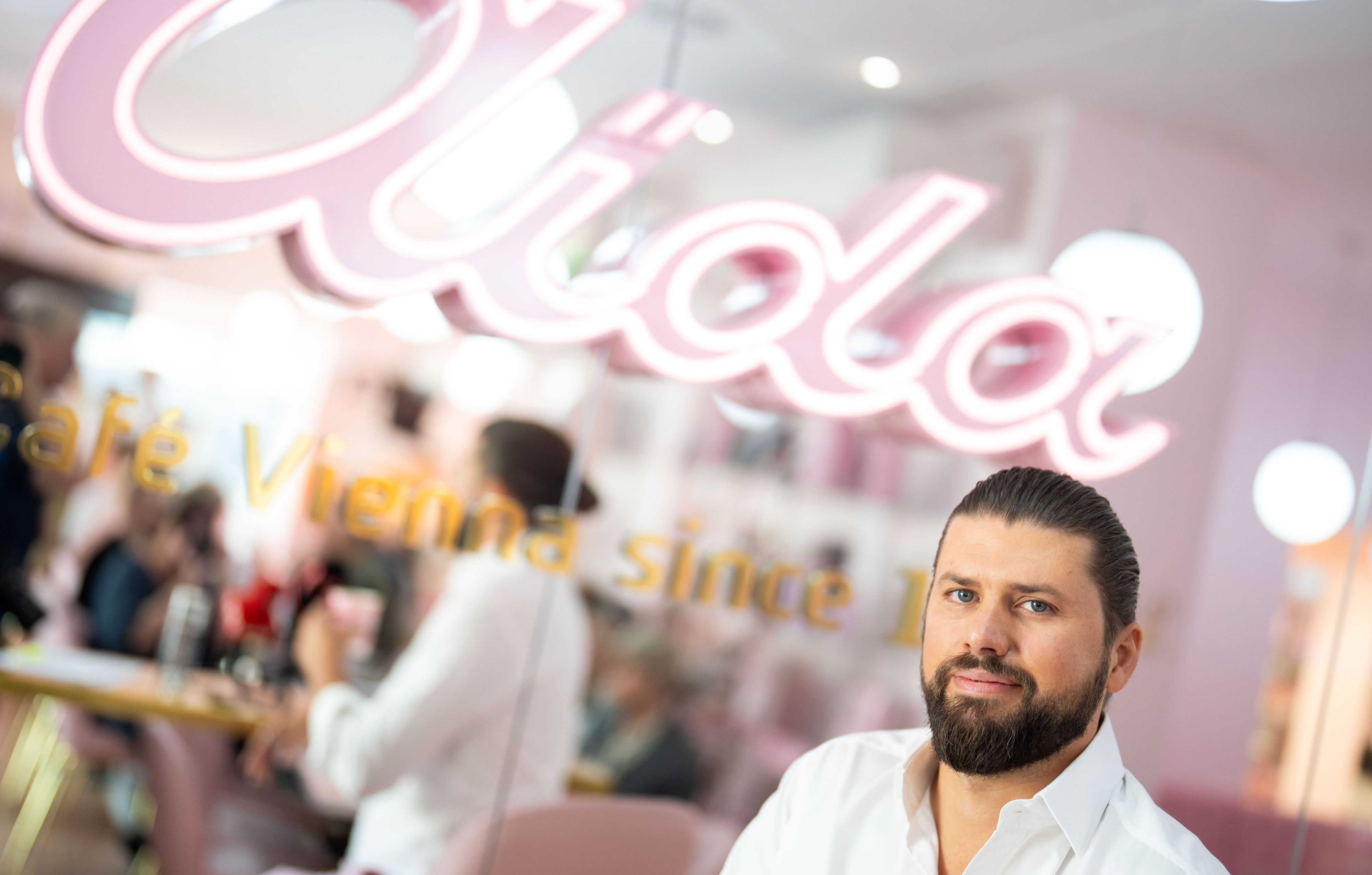 Aida-Chef <strong>Dominik Prousek</strong> sorgt bei der Traditions-Konditorei für frische Ideen.