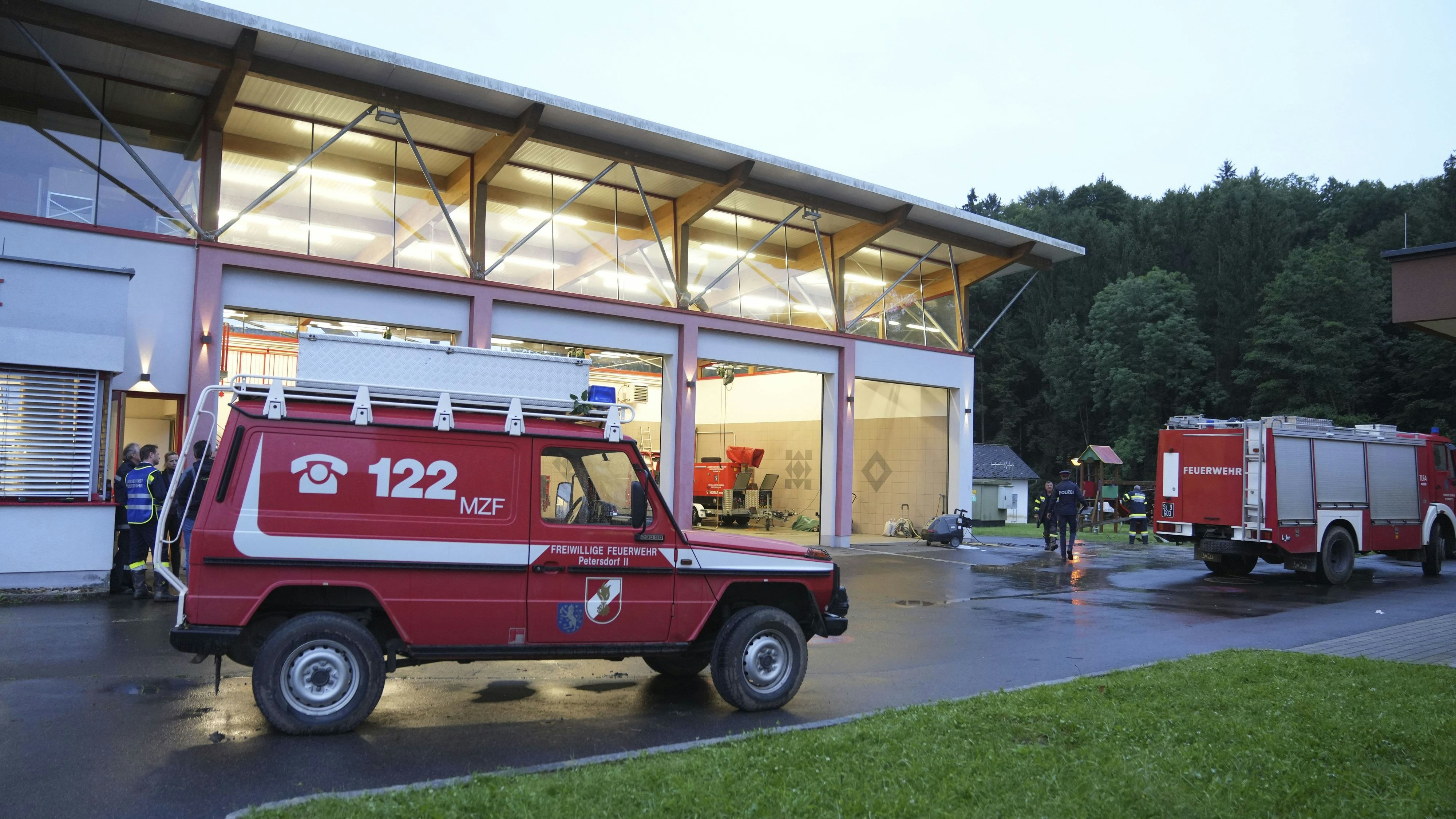 Heute.at - 5-jähriger Bub im Wald von Mure begraben – tot