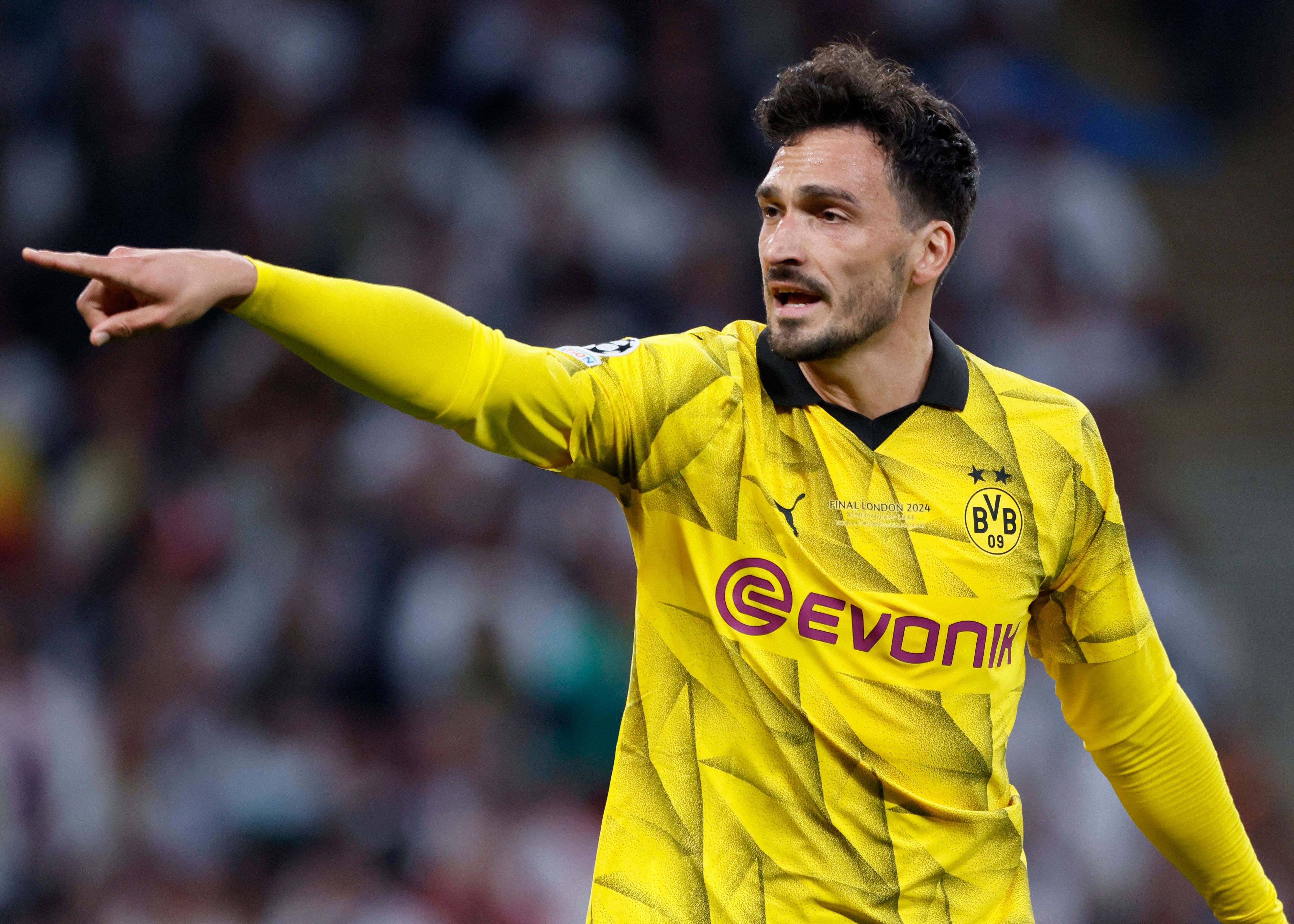 Fußball-Star Mats Hummels muss Borussia Dortmund nun endgültig verlassen. 