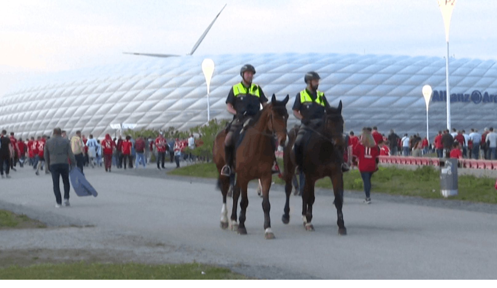 Fußball-EM fordert Sicherheitskräfte enorm
