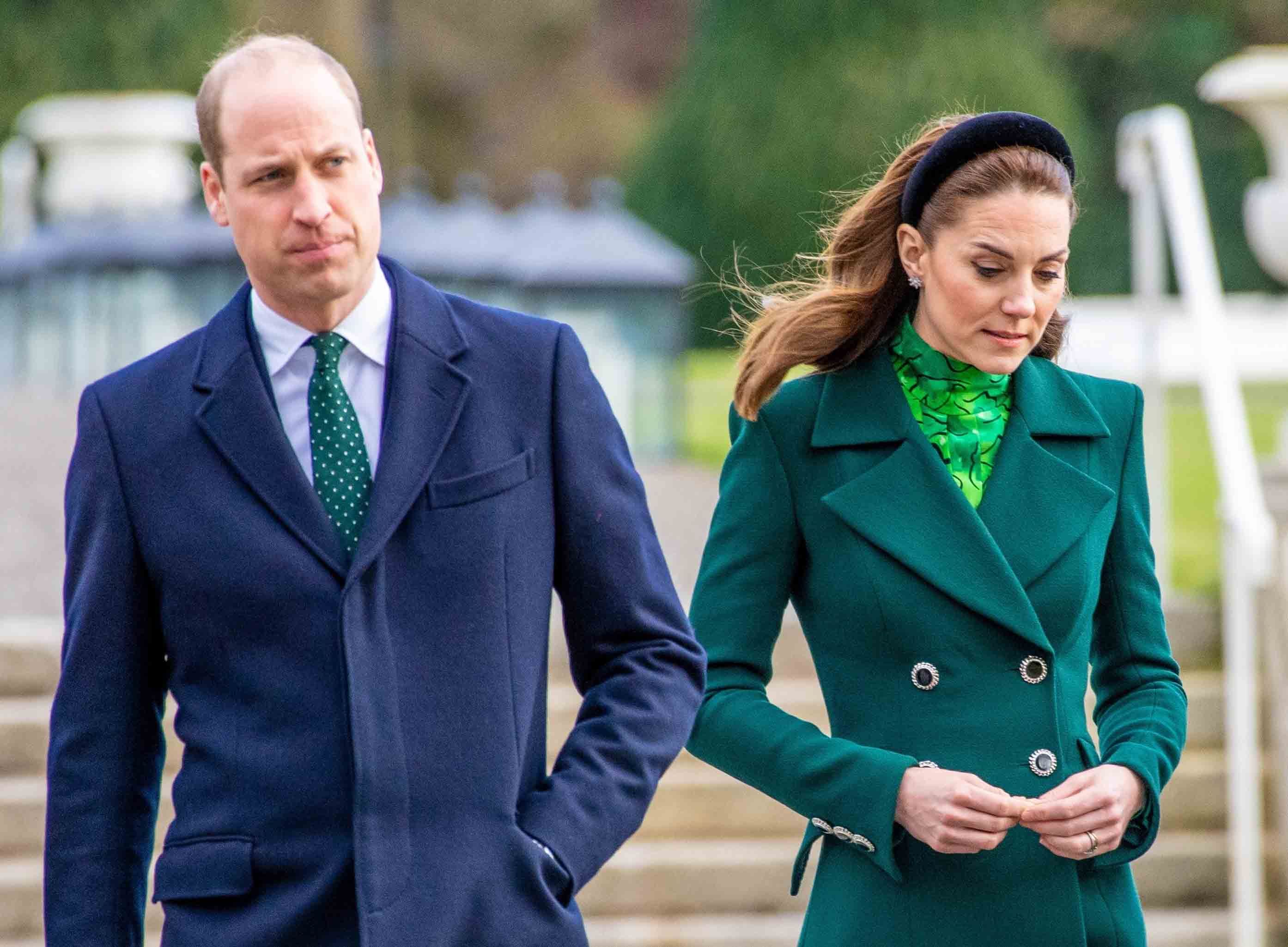 Prinzessin Kate kann sich bei ihrem ersten öffentlichen Auftritt seit ihrer Krebsbehandlung nicht auf William stützen.