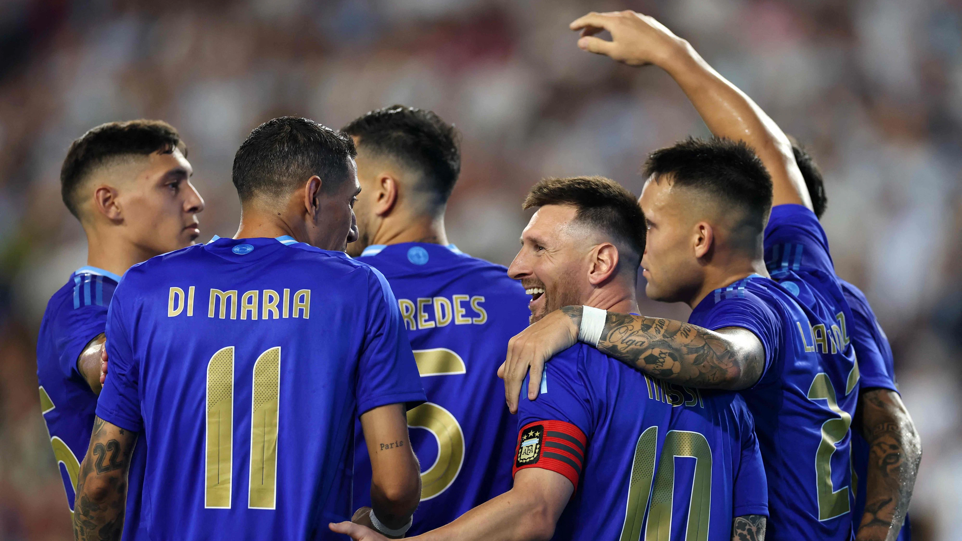 Die Argentinier bejubeln den Test-Sieg gegen Guatemala. 
