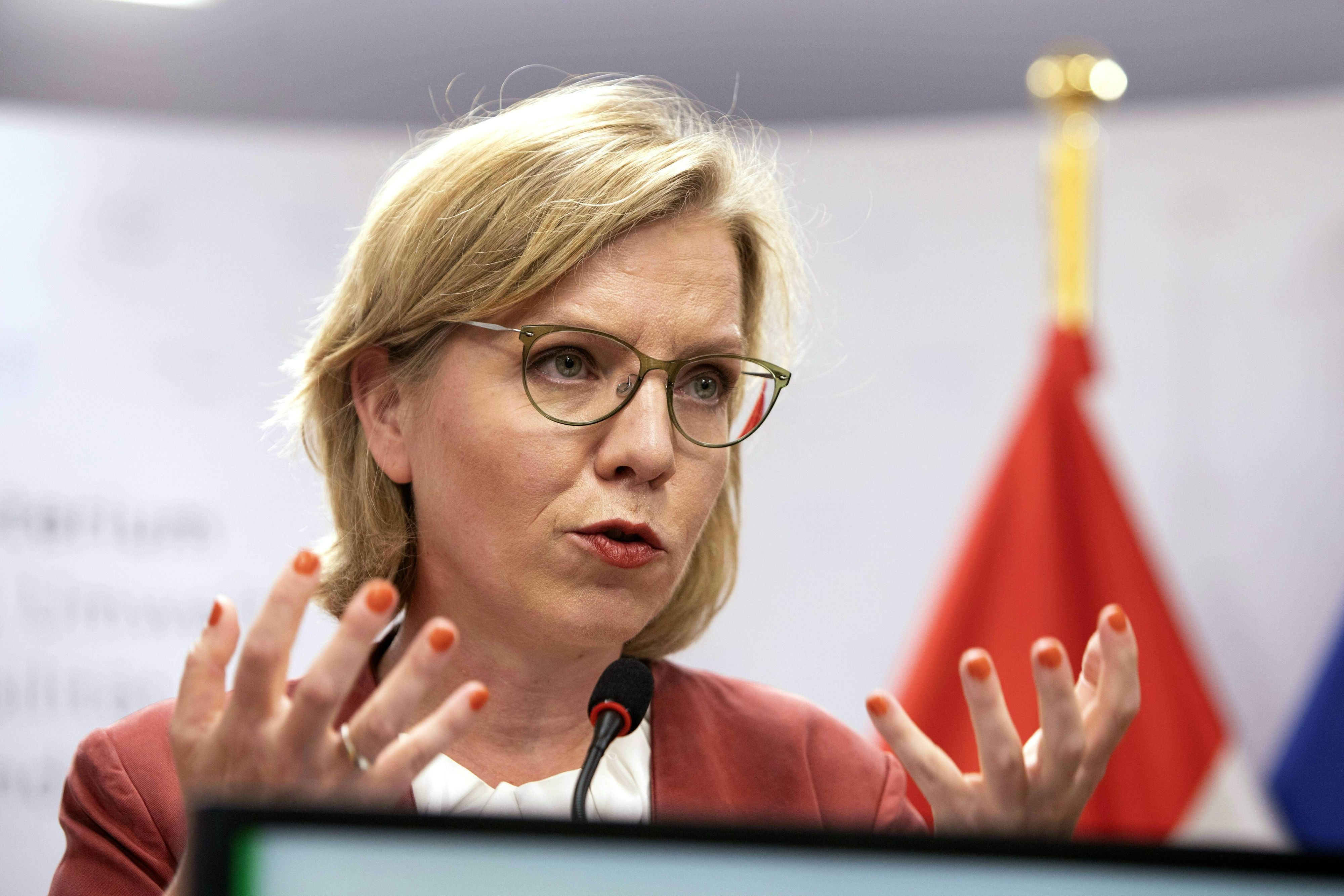 Politischer Paukenschlag und grüne Moral-Entscheidung: Leonore Gewessler gab am 16. Juni 2024 bekannt, dem EU-Renaturierungsgesetz zustimmen, zu wollen. Entgegen der Blockade der ÖVP.