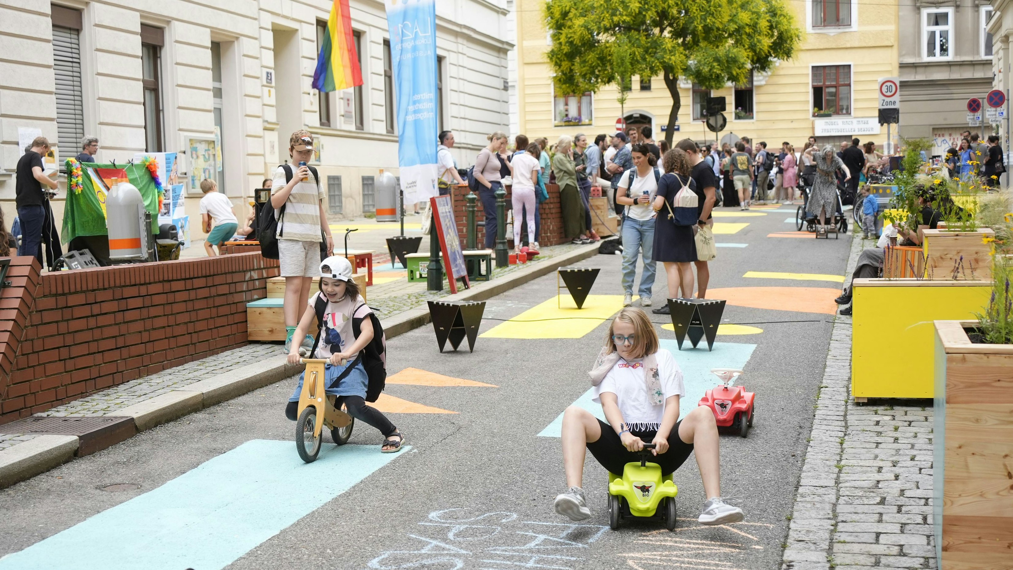 Am Sonntagvormittagdas ist das Projekt „TIKTAK“ in der Galileigasse eröffnet worden.