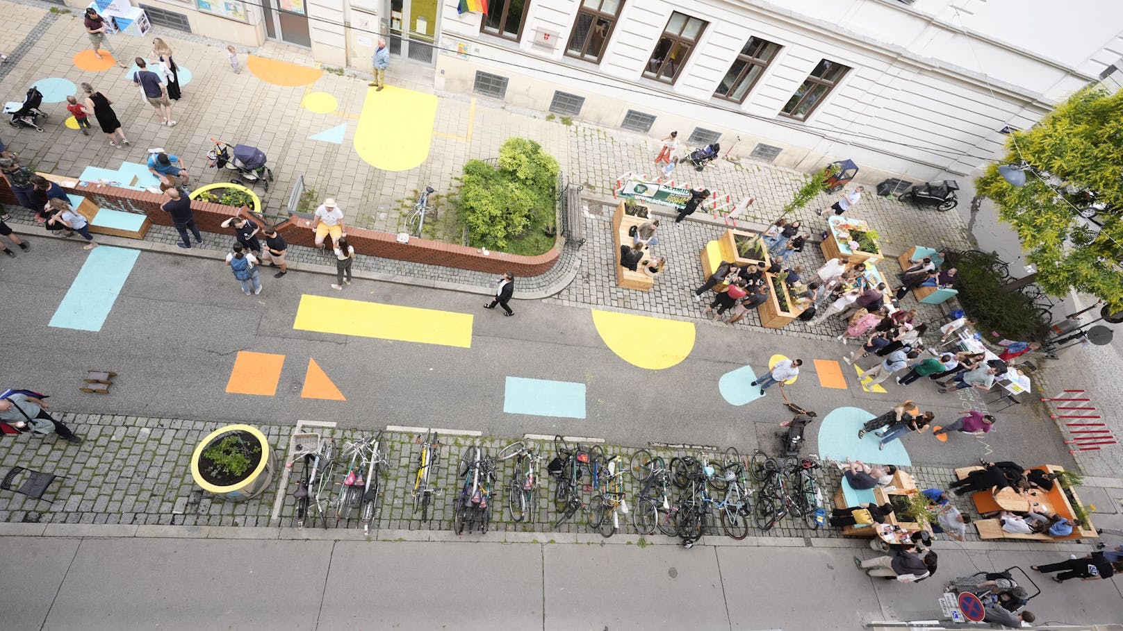 Die Wohnstraße Galileigasse ist rund 100 Meter lang.