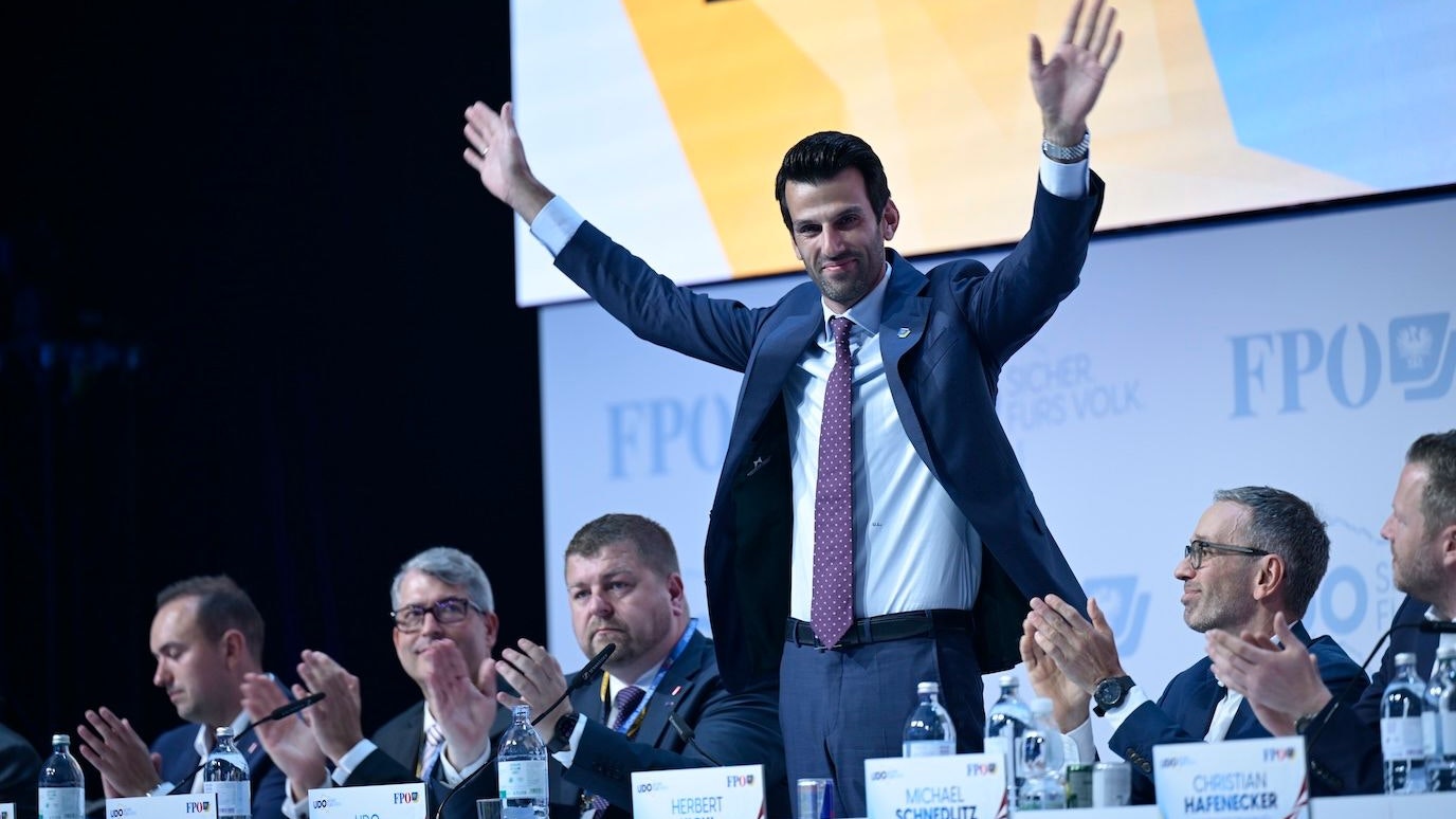 Udo Landbauer zum FPNÖ-Chef wiedergewählt