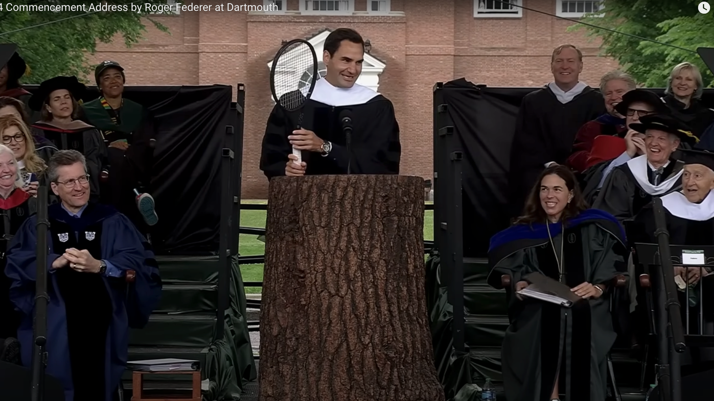 Roger Federer in seiner Rede vor den Absolventen des Jahrgangs 2024 im Dartmouth College