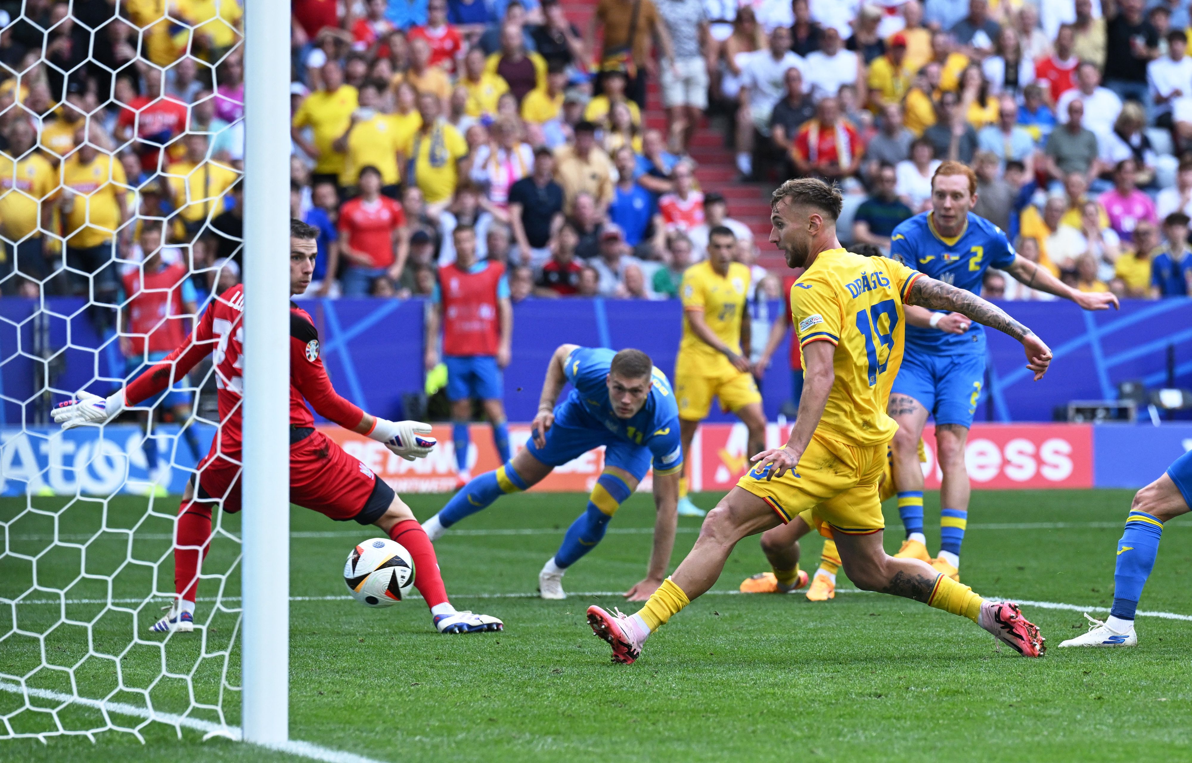 Rumänien jubelt gegen die Ukraine. 