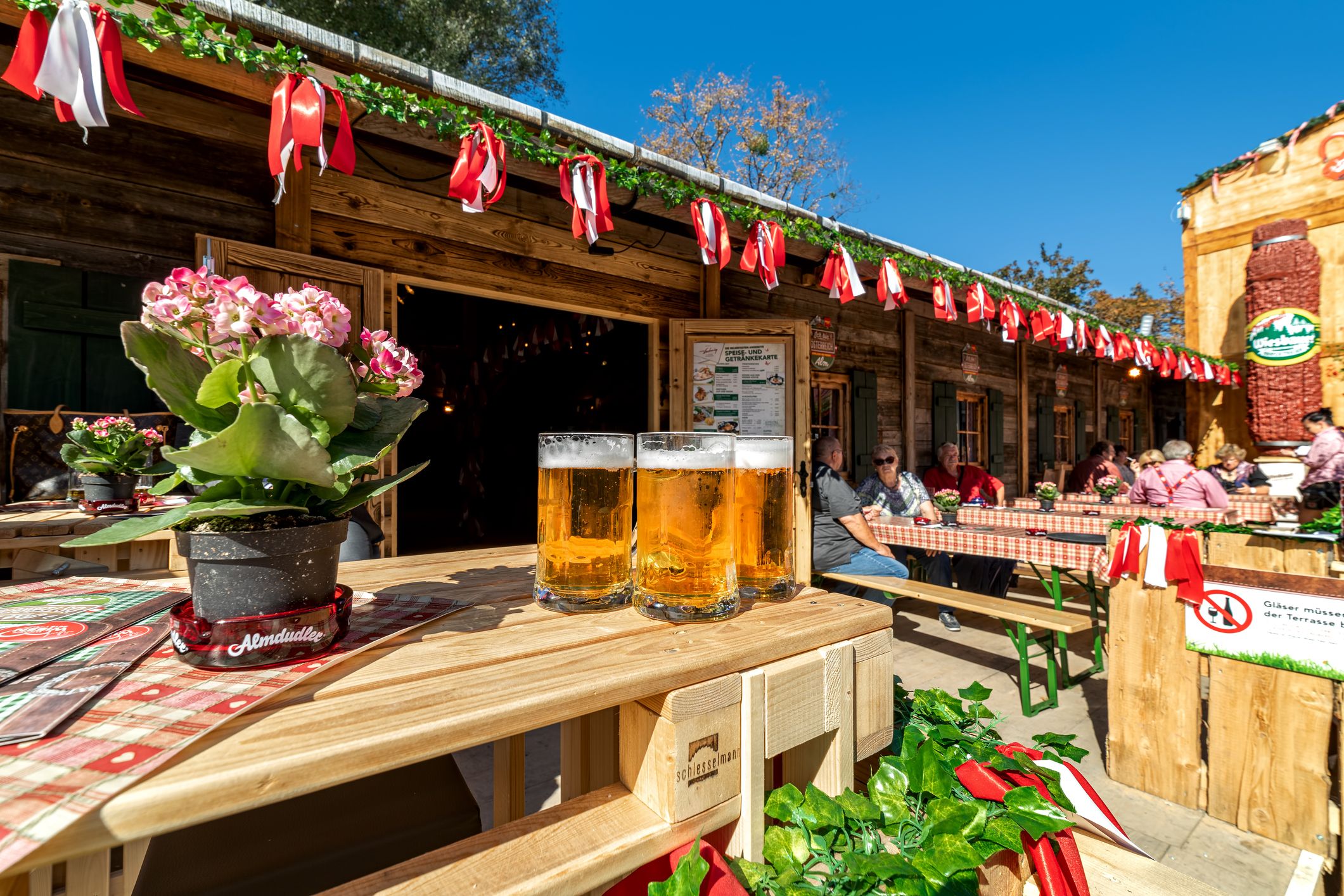 Ab 2021 gingen vermehrt anonyme Hinweise und Beschwerden über den Biermarkt ein. (Symbolbild)