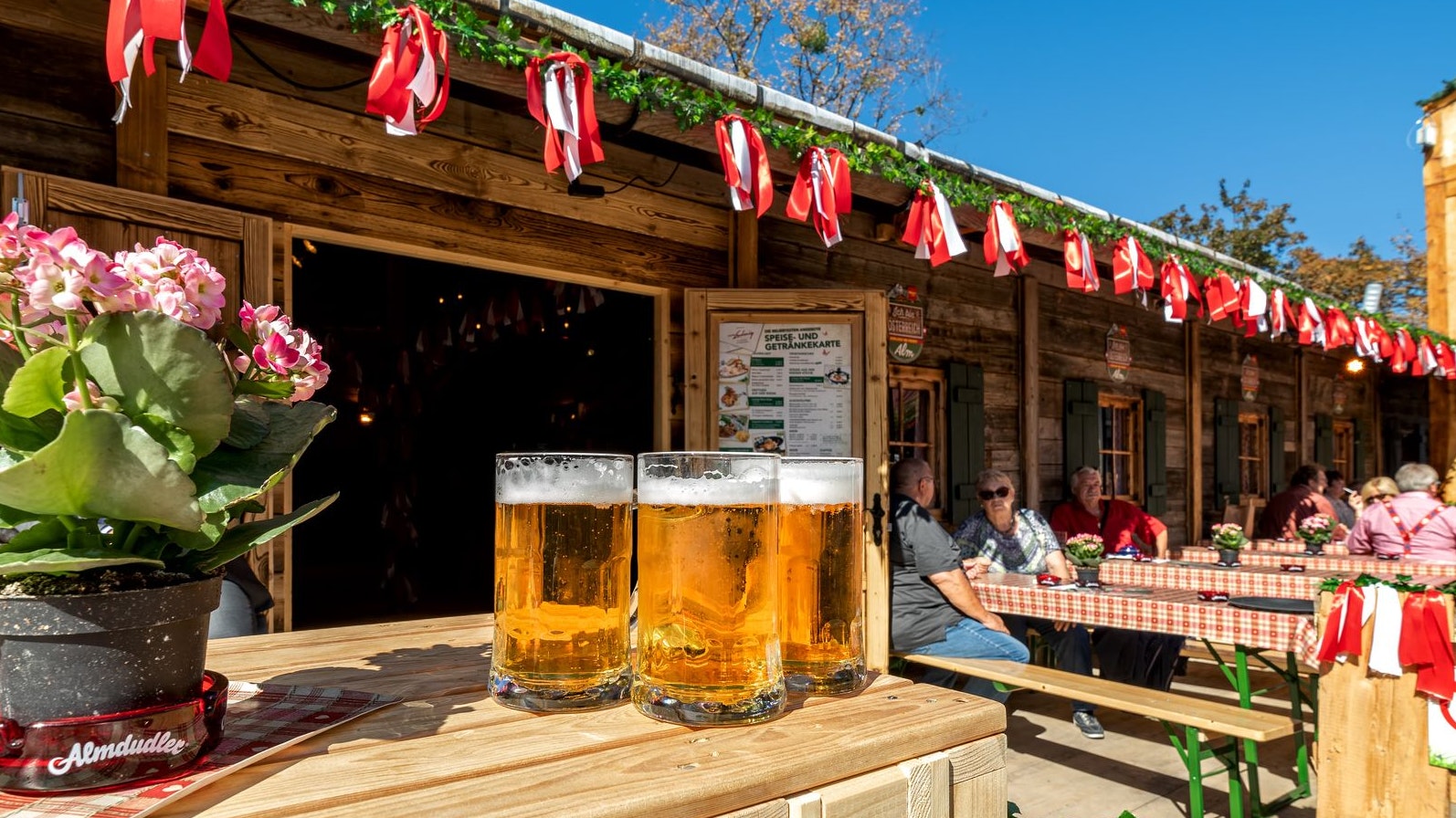 Ab 2021 gingen vermehrt anonyme Hinweise und Beschwerden über den Biermarkt ein. (Symbolbild)