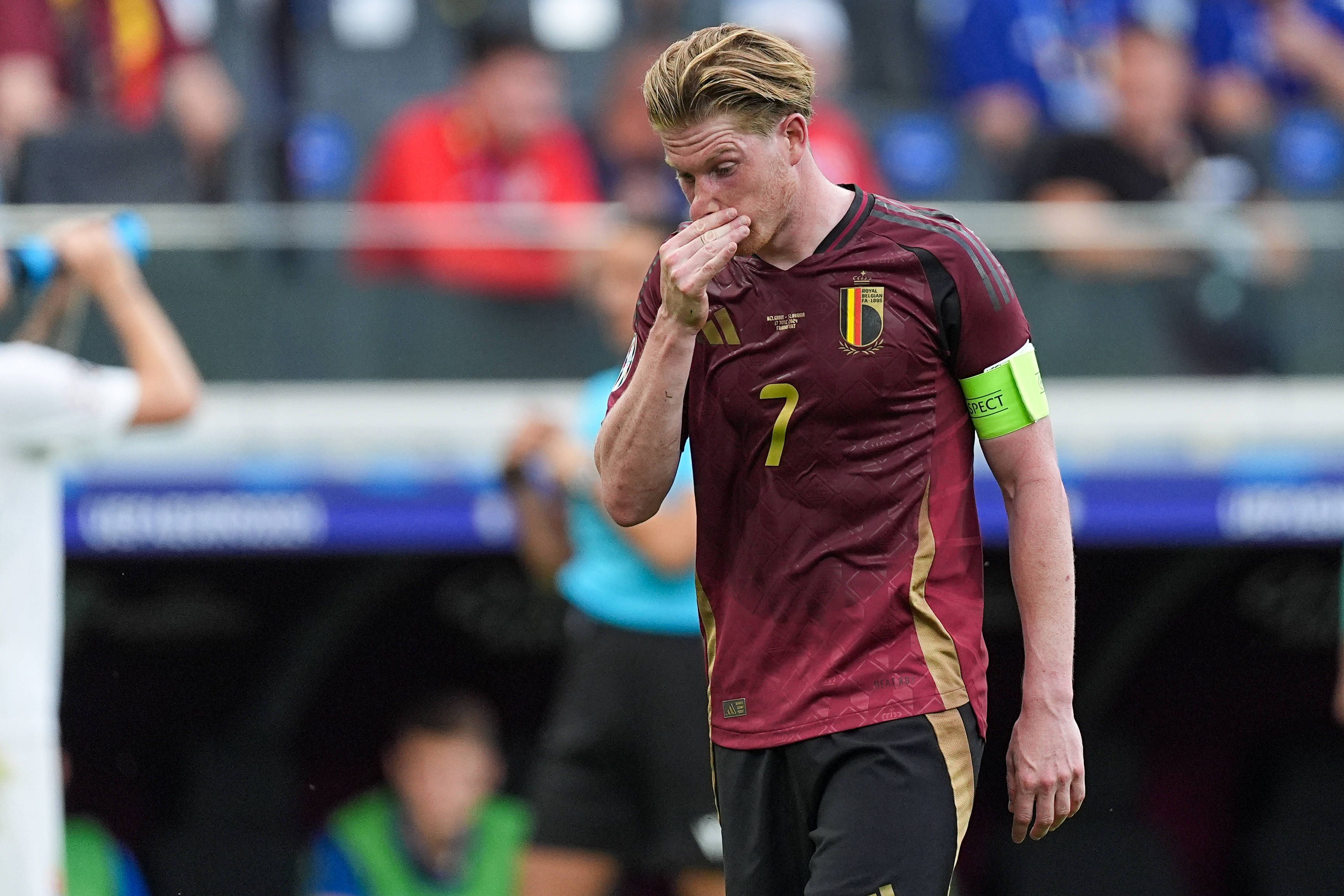 Manchester-City-Star Kevin de Bruyne war nach der Auftaktniederlage gegen die Slowakei bedient.