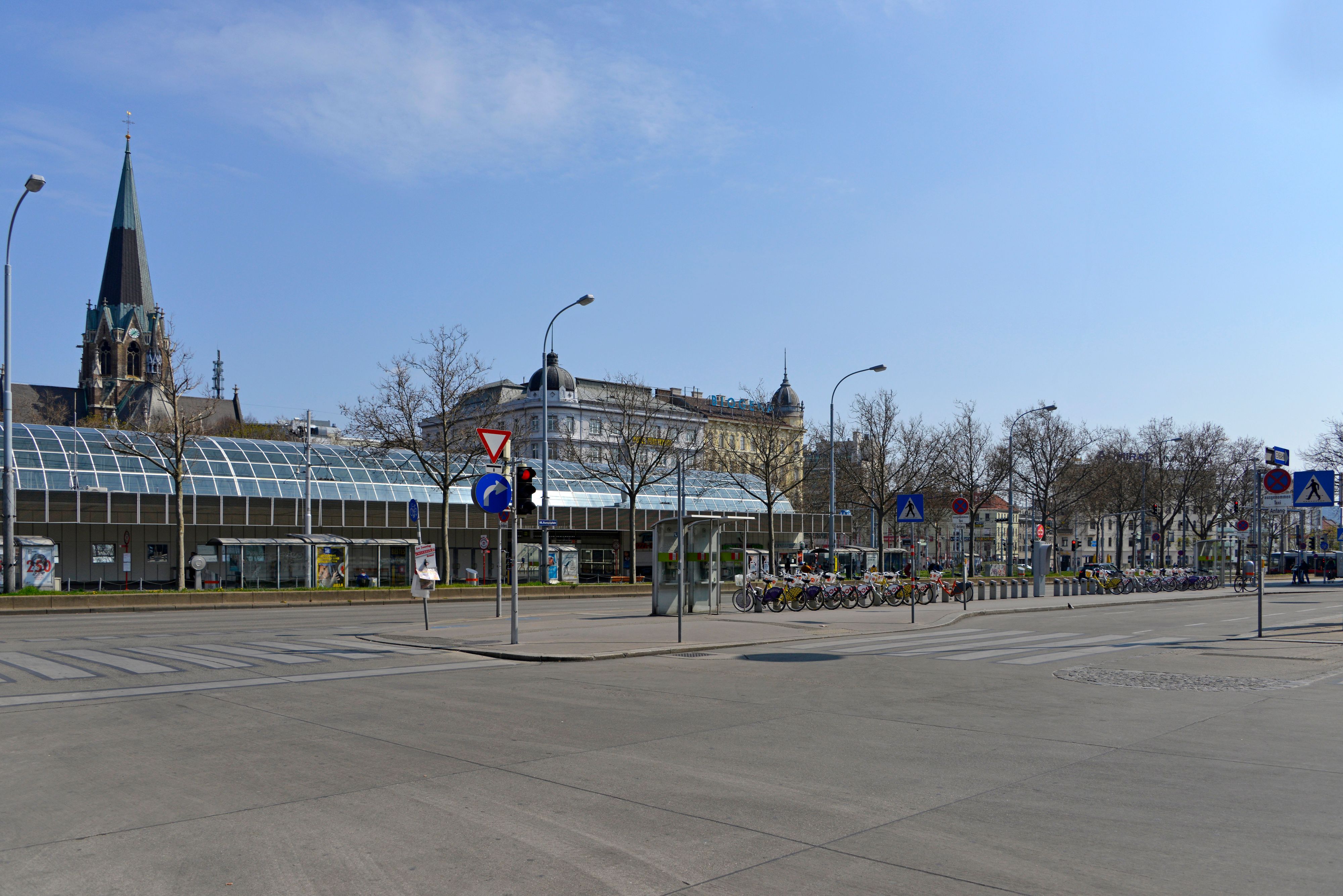 Am Europaplatz vor dem Wiener Westbahnhof kam es am Dienstag zu einem Polizeieinsatz. (Symbolbild)
