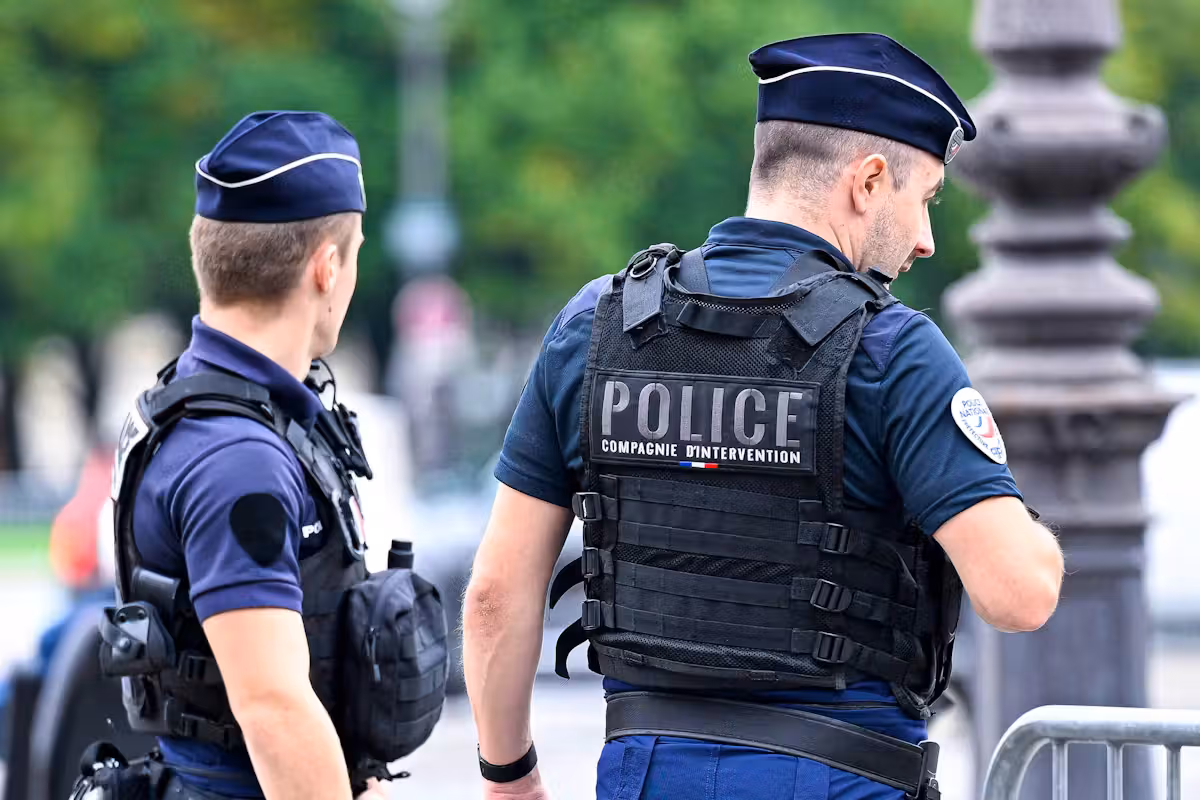 Die französische Polizei hat drei minderjährige Vergewaltiger verhaftet.