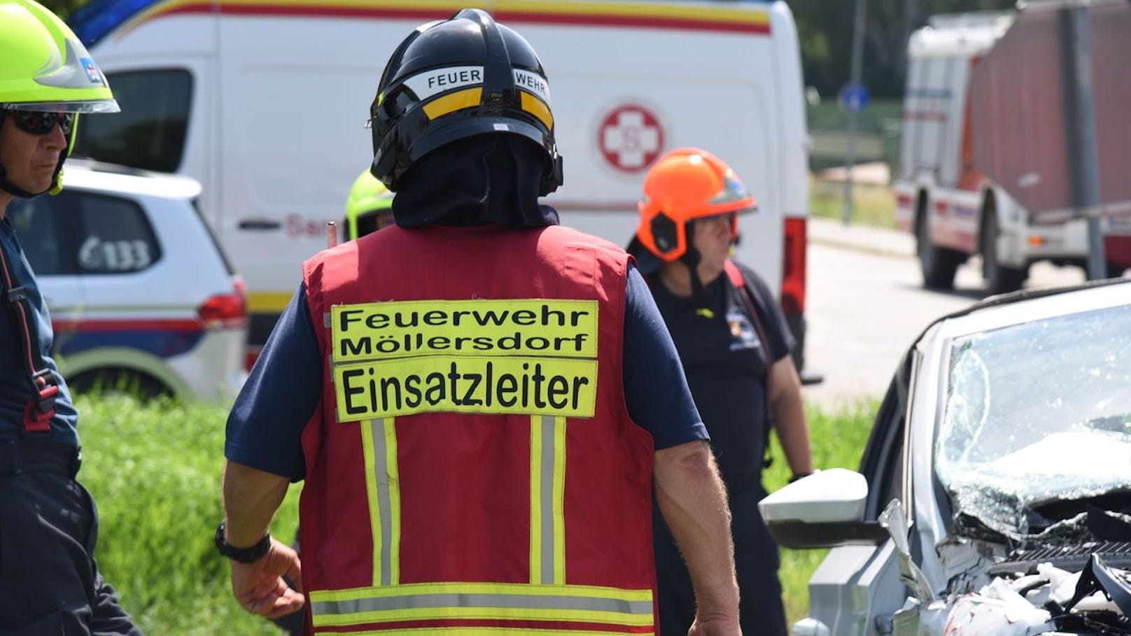 Pkw krachte in Möllersdorf gegen Zug