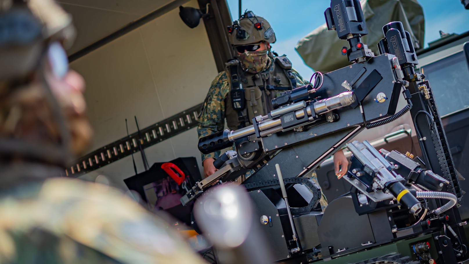 Bombenspezialisten standen ebenso im Einsatz wie das Jagdkommando und Soldatinnen und Soldaten aus zwei Brigaden.