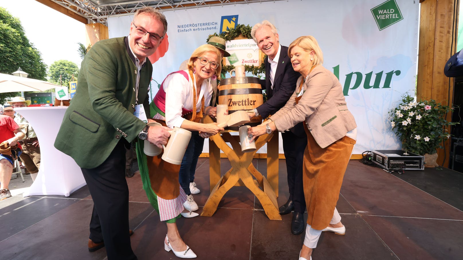 "Waldviertelpur" am Wiener Heldenplatz eröffnet