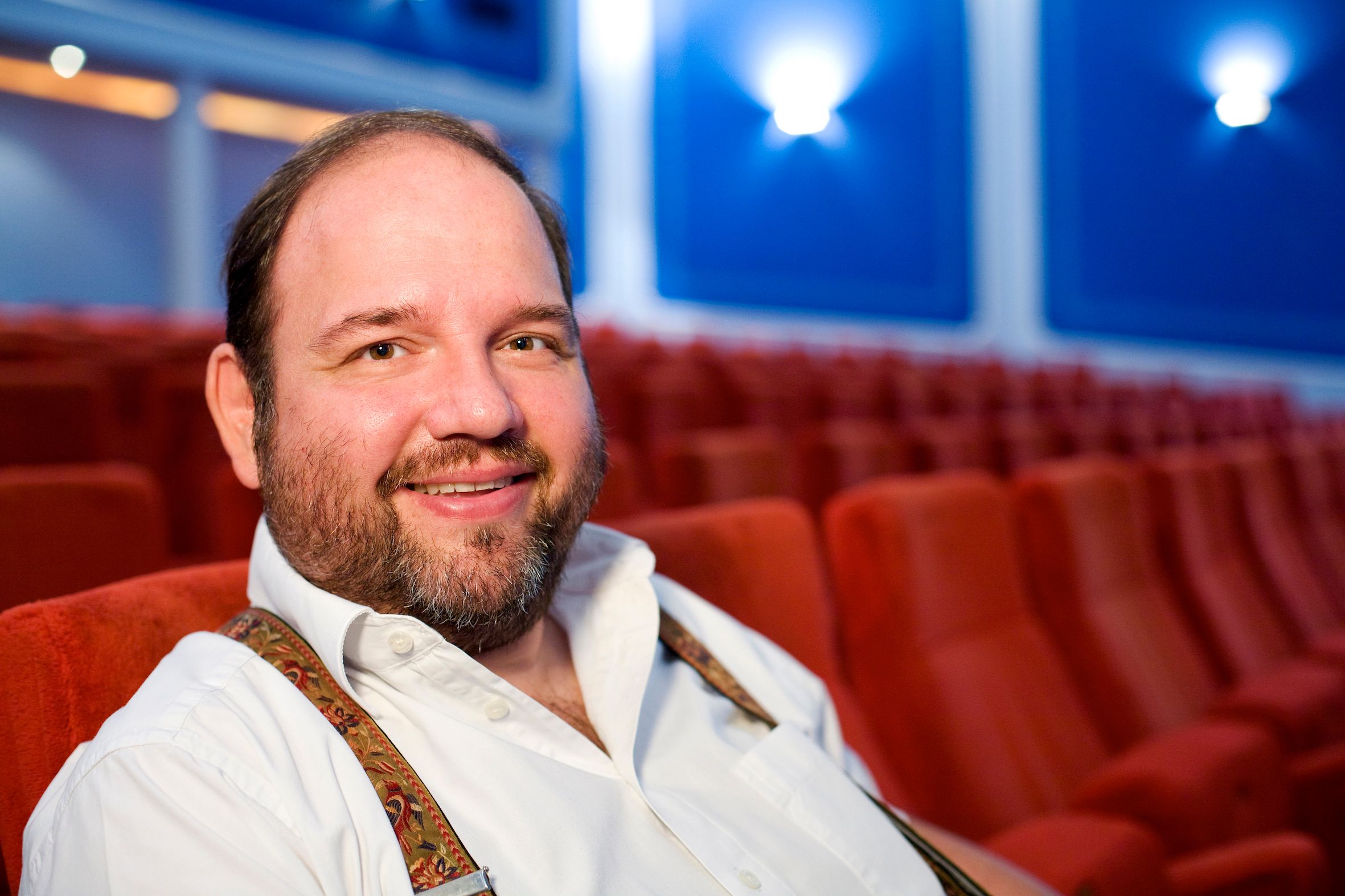 <strong>Gerald Pichowetz</strong> in seinem verlängertem Wohnzimmer, dem Gloria Theater