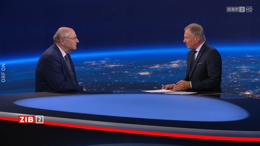 Christoph Badelt, Präsident des Fiskalrats, zu Gast in der ZIB2 mit Armin Wolf am 19. Juni 2024.