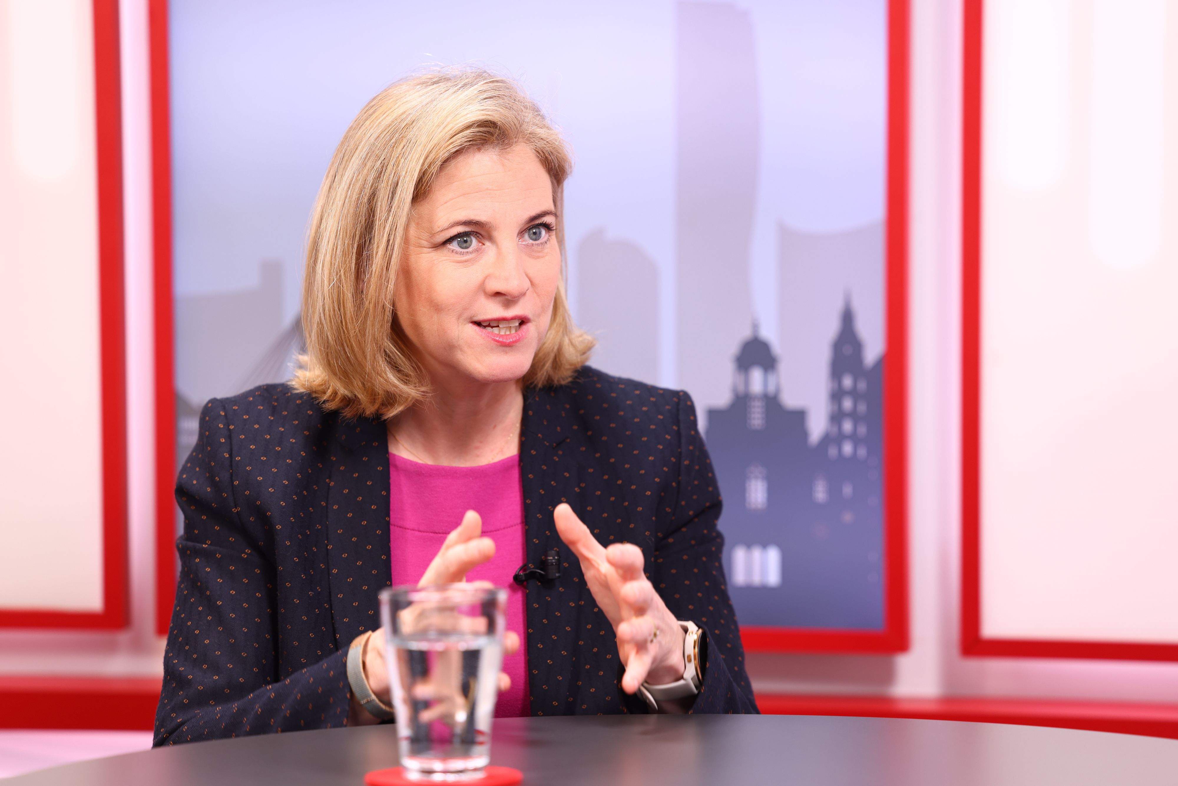 Beate Meinl-Reisinger ist Spitzenkandidatin der NEOS bei der Nationalratswahl 2024.