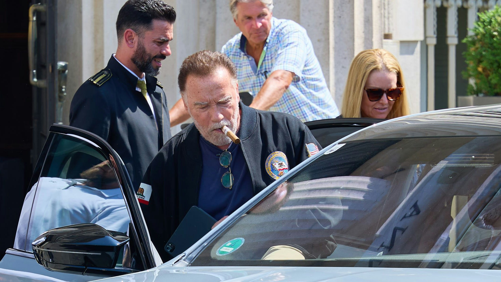 Schwarzenegger ist ein Tabak-Fan.