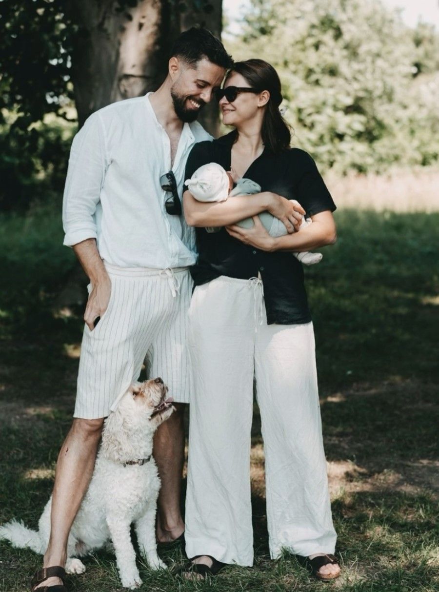 Julia und Christian Furdea mit ihrem 2 Wochen alten Sohn Mateo.
