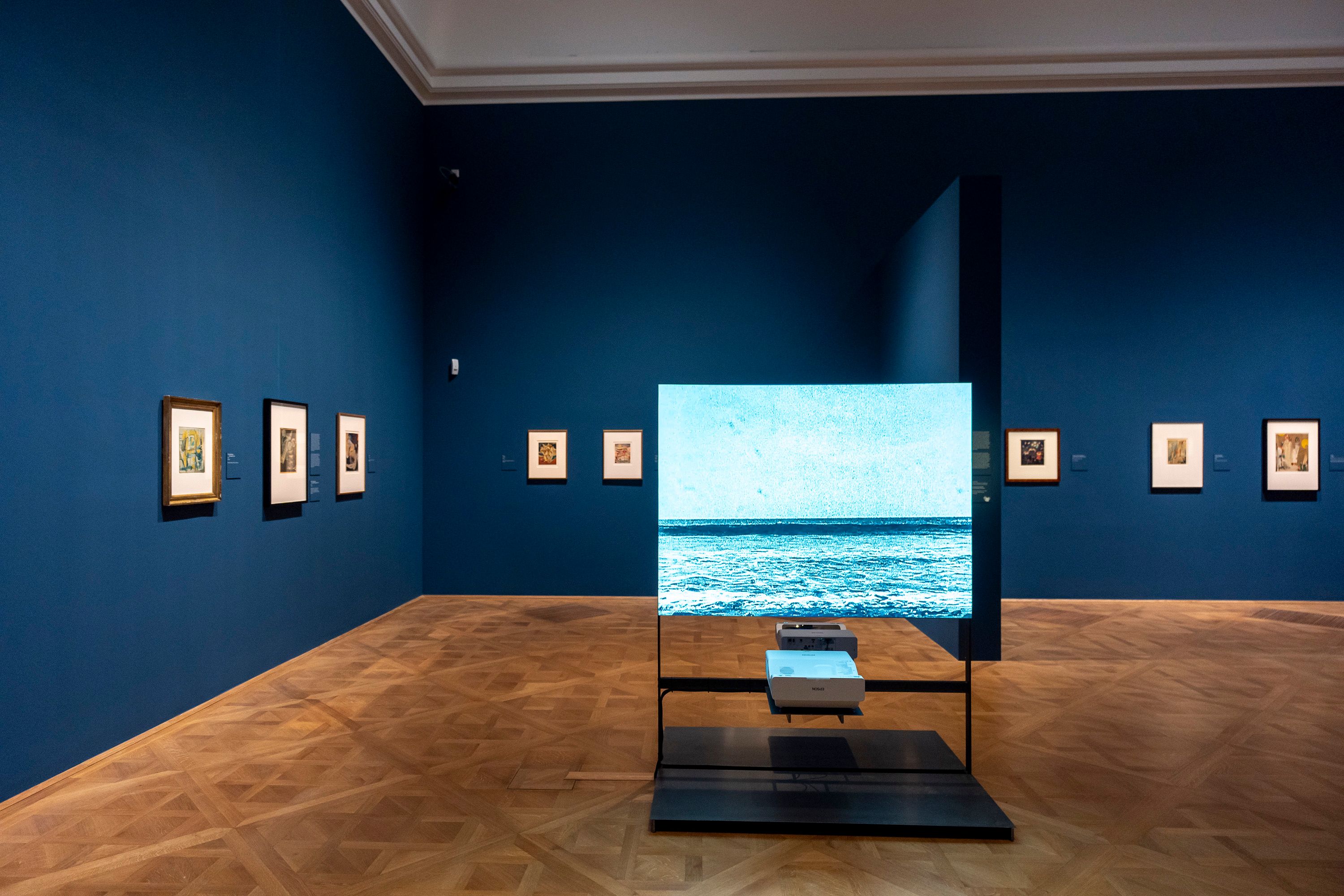 Die Ausstellung von Hannah Höch vereint Kunst mit Film.