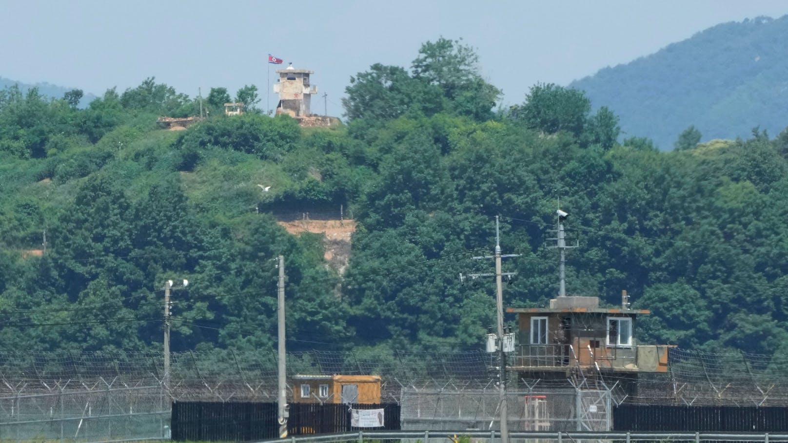 Warnschüsse! Nordkoreanische Soldaten übertreten Grenze