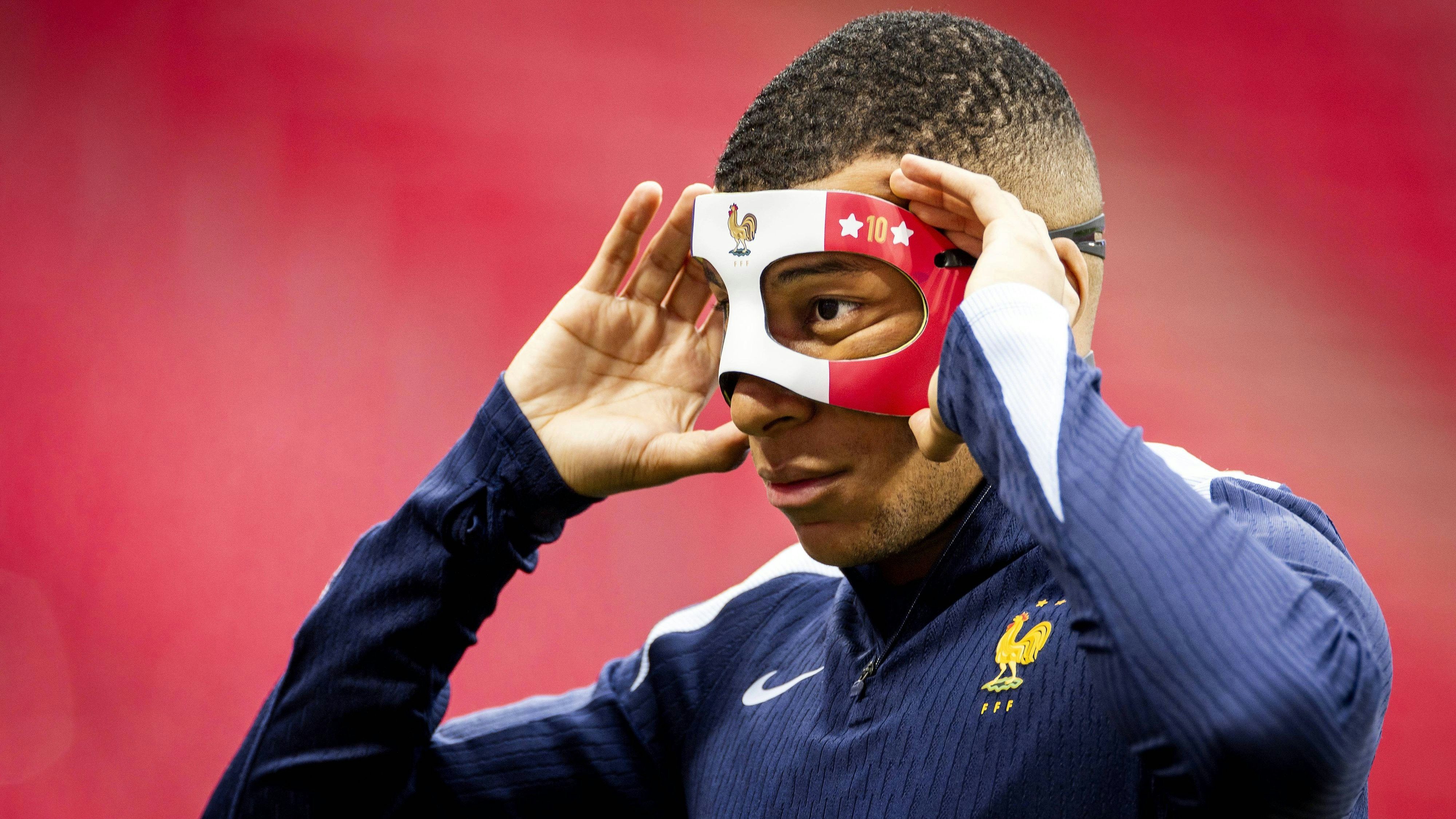 Fußball-Star Kylian Mbappe. 