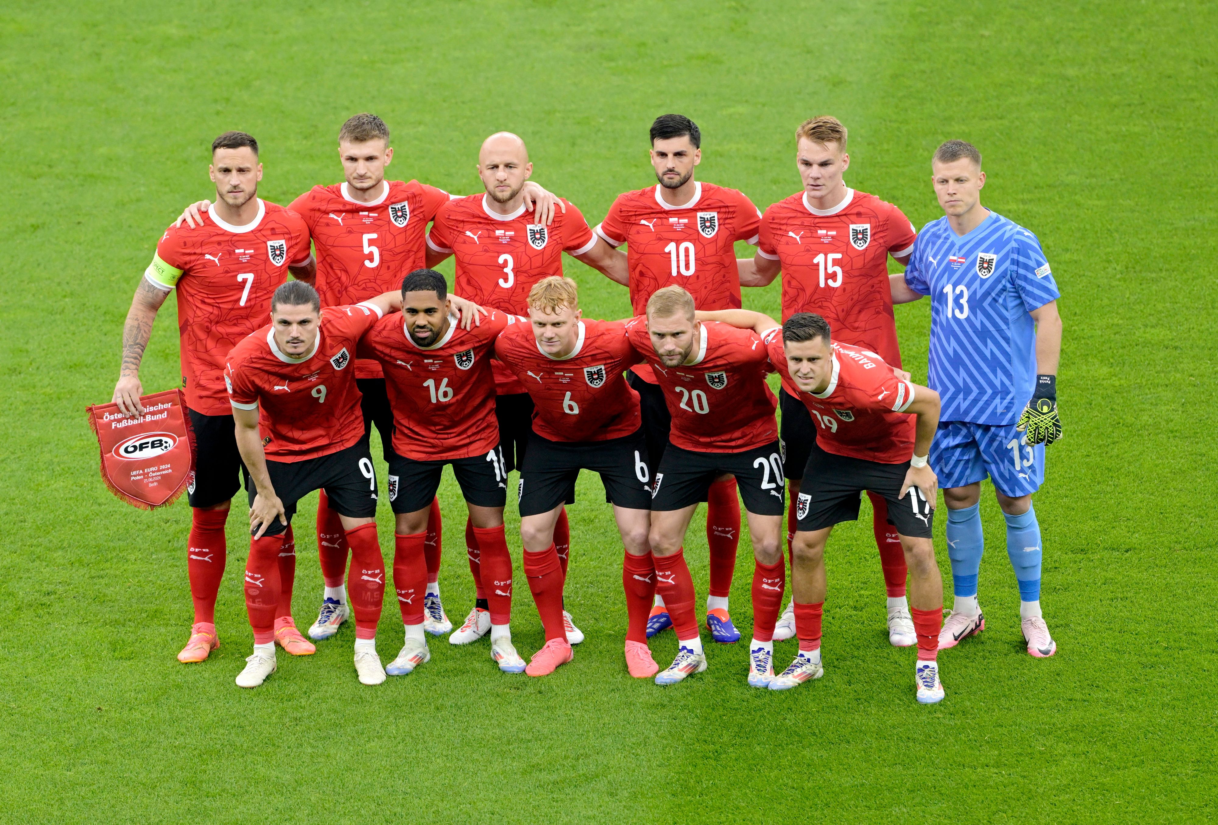 Österreichs Spieler vor dem Duell gegen Polen. 