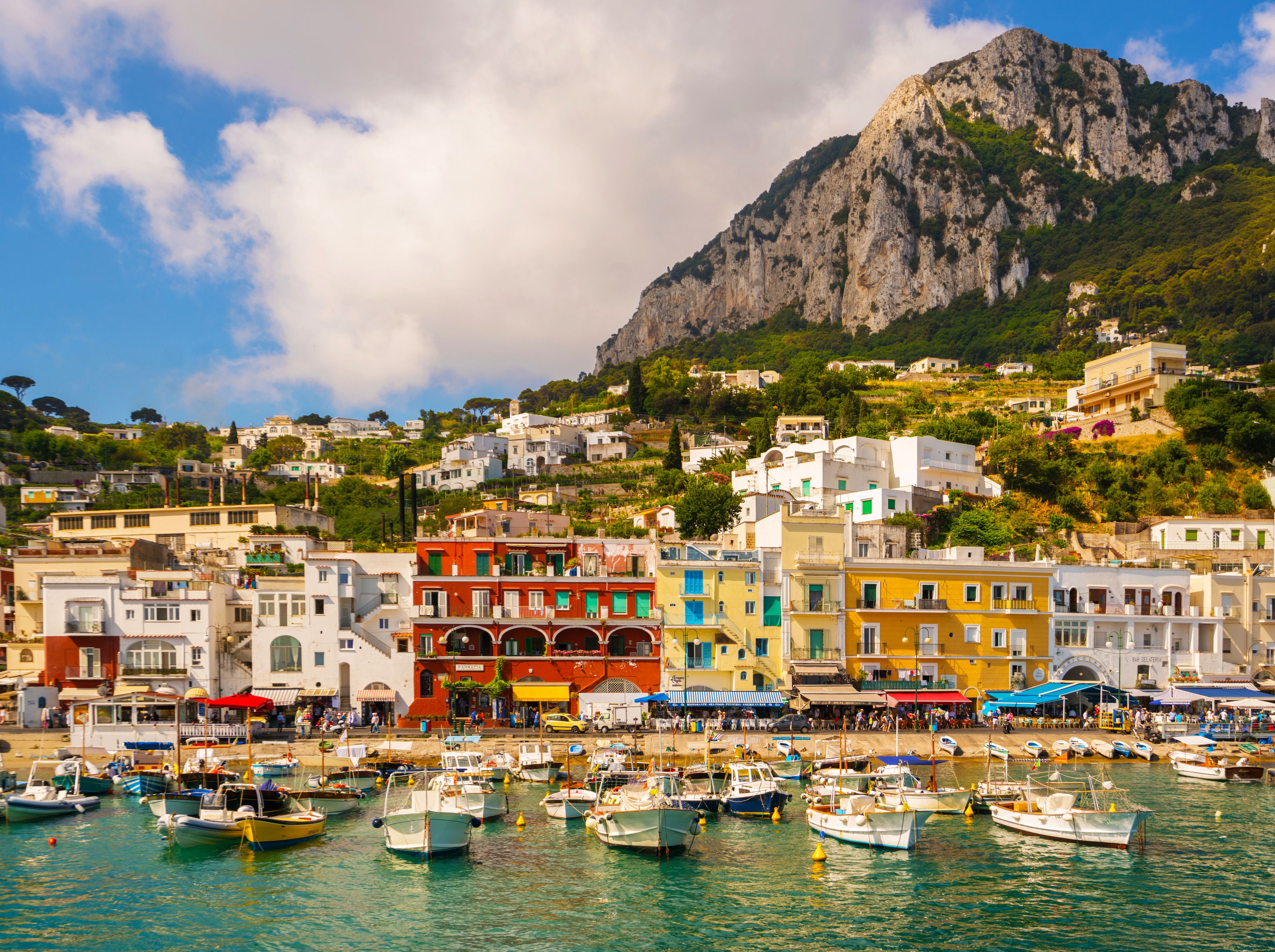Capri gilt als beliebtes und gut besuchtes Urlaubsziel.