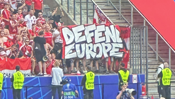 Das Skandalplakat in Berlin