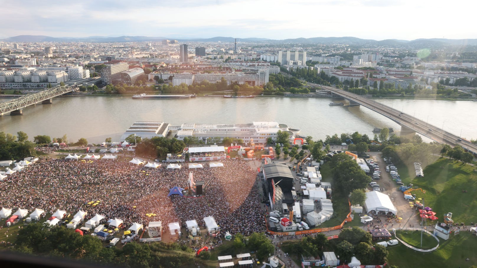 Donauinselfest 2025 wird noch größer, bunter & lauter