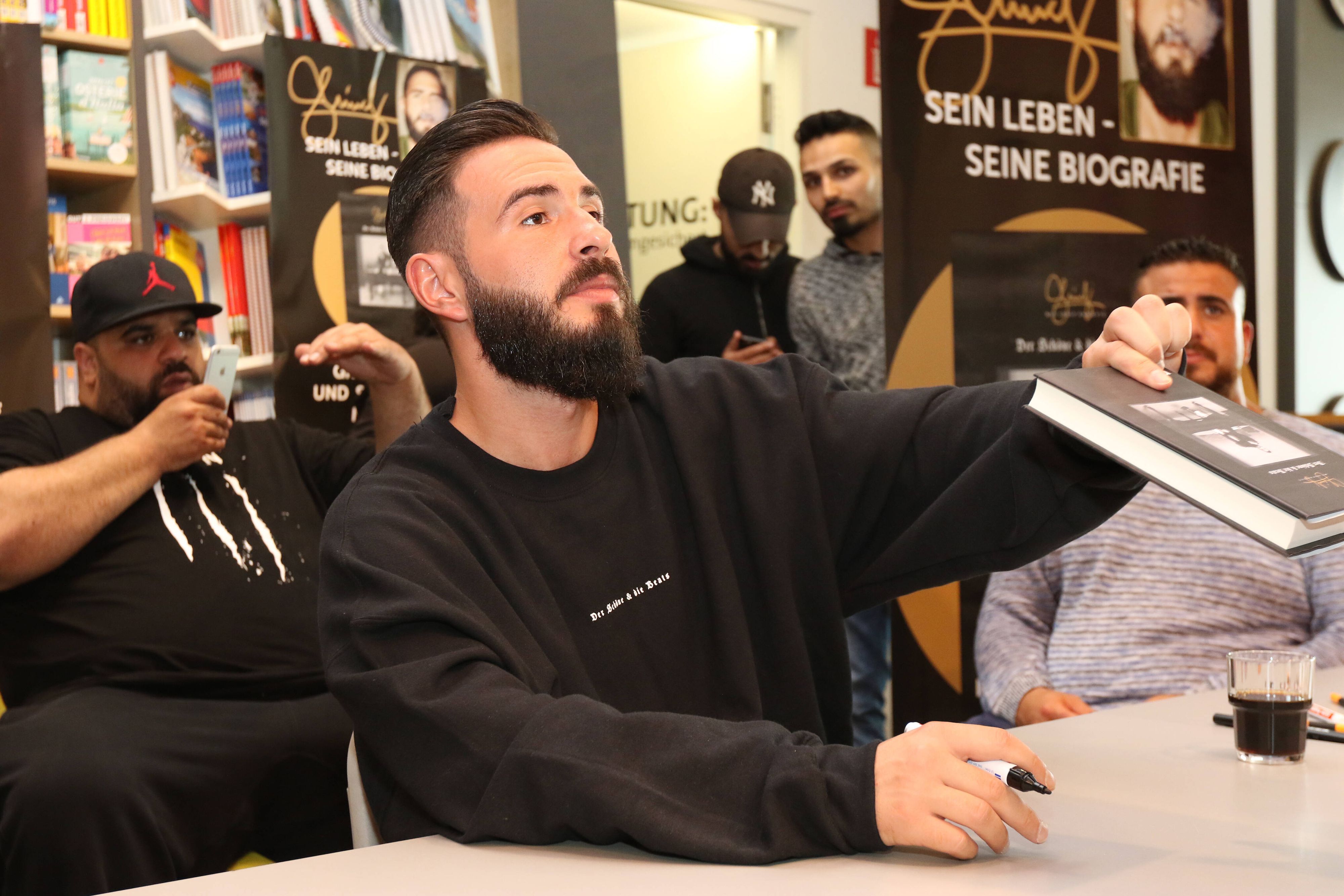 Rapper Shindy wieder in der Kritik.