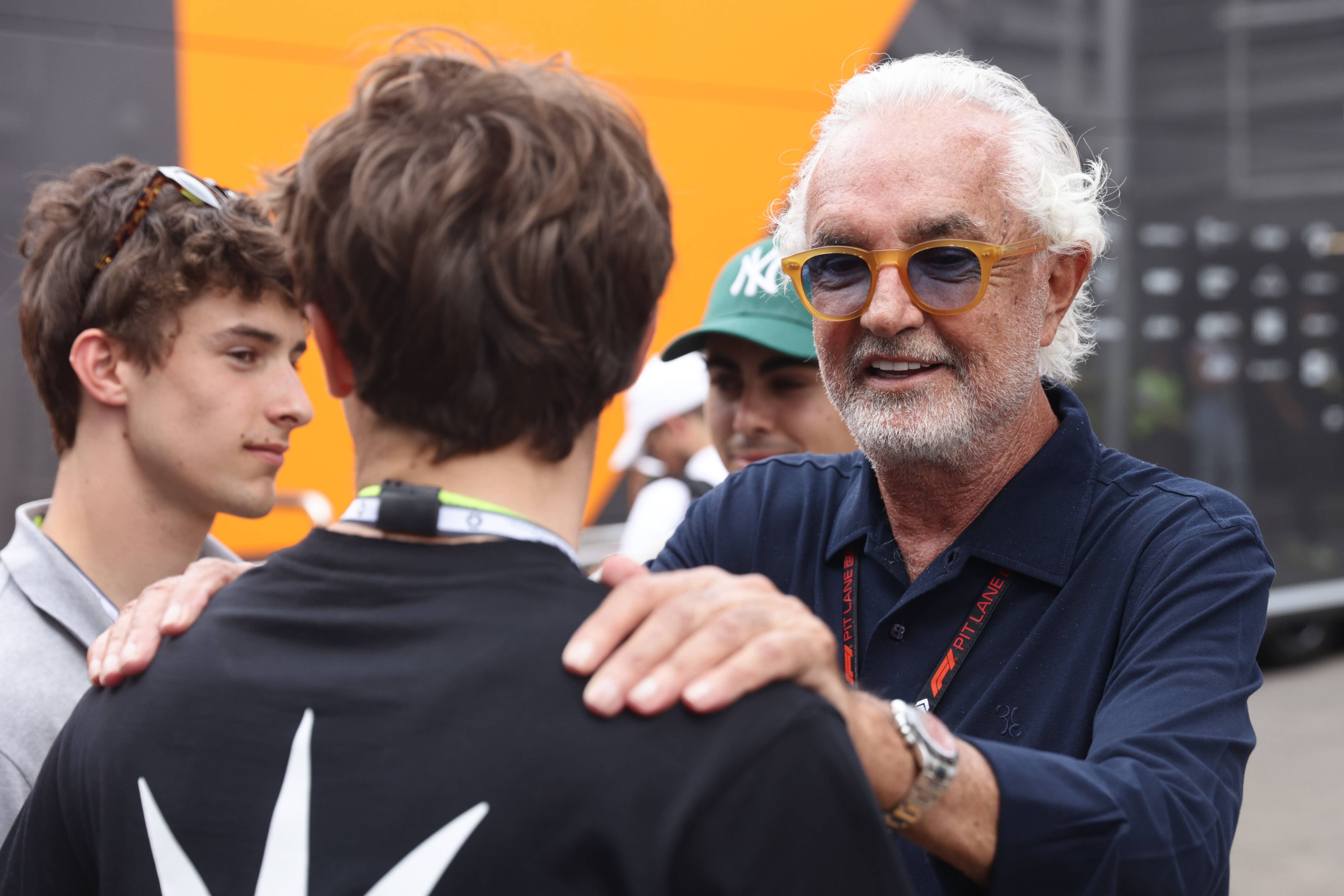 Flavio Briatore kehrt nach 15 Jahren in die Formel 1 zurück, heuert bei Alpine an.